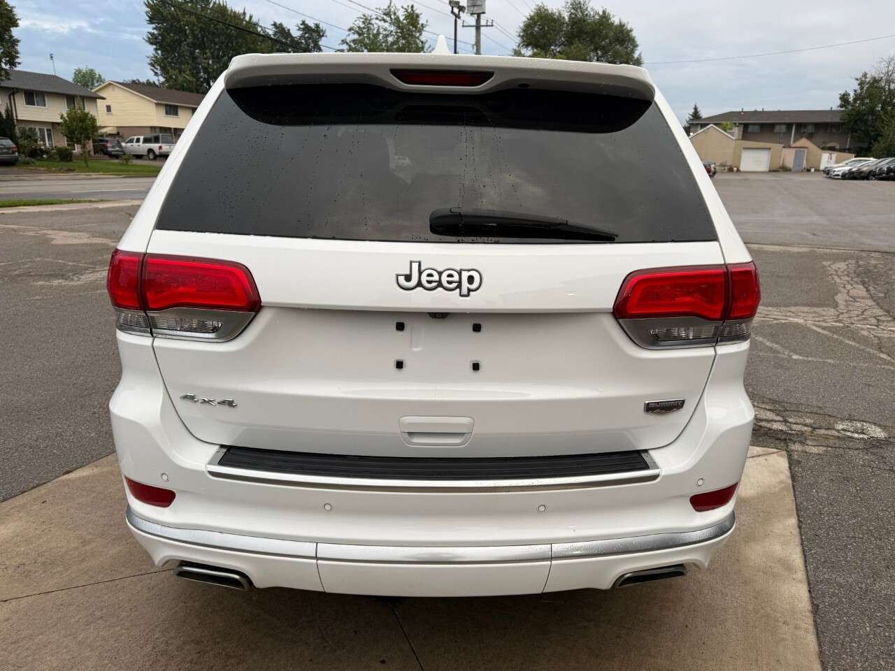 2017 Jeep Grand Cherokee 4WD 4dr Summit — снимка 1