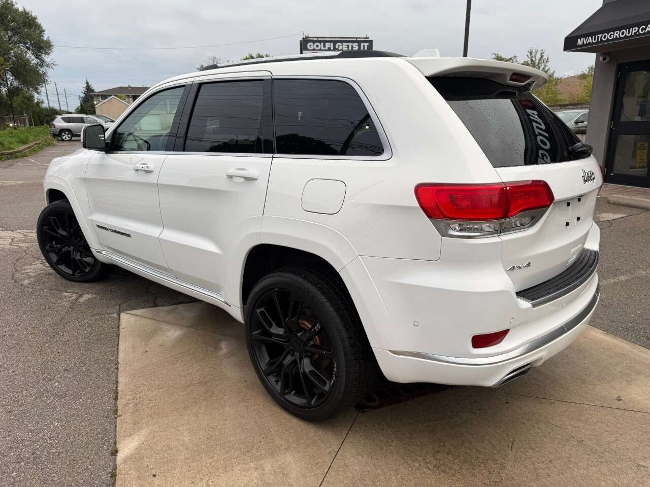 2017 Jeep Grand Cherokee 4WD 4dr Summit — снимка 1