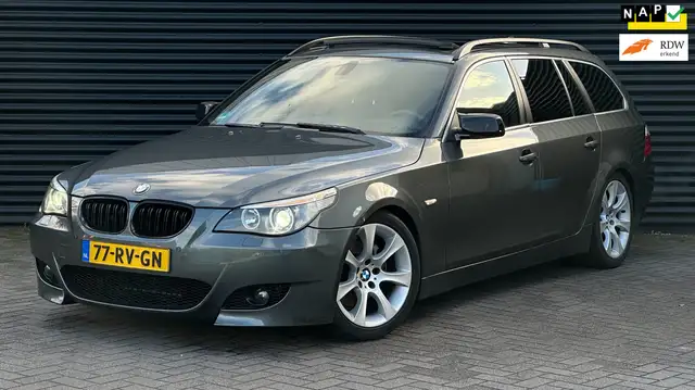 BMW 525 5-serie Touring 525i High Executive | Panoramadak
