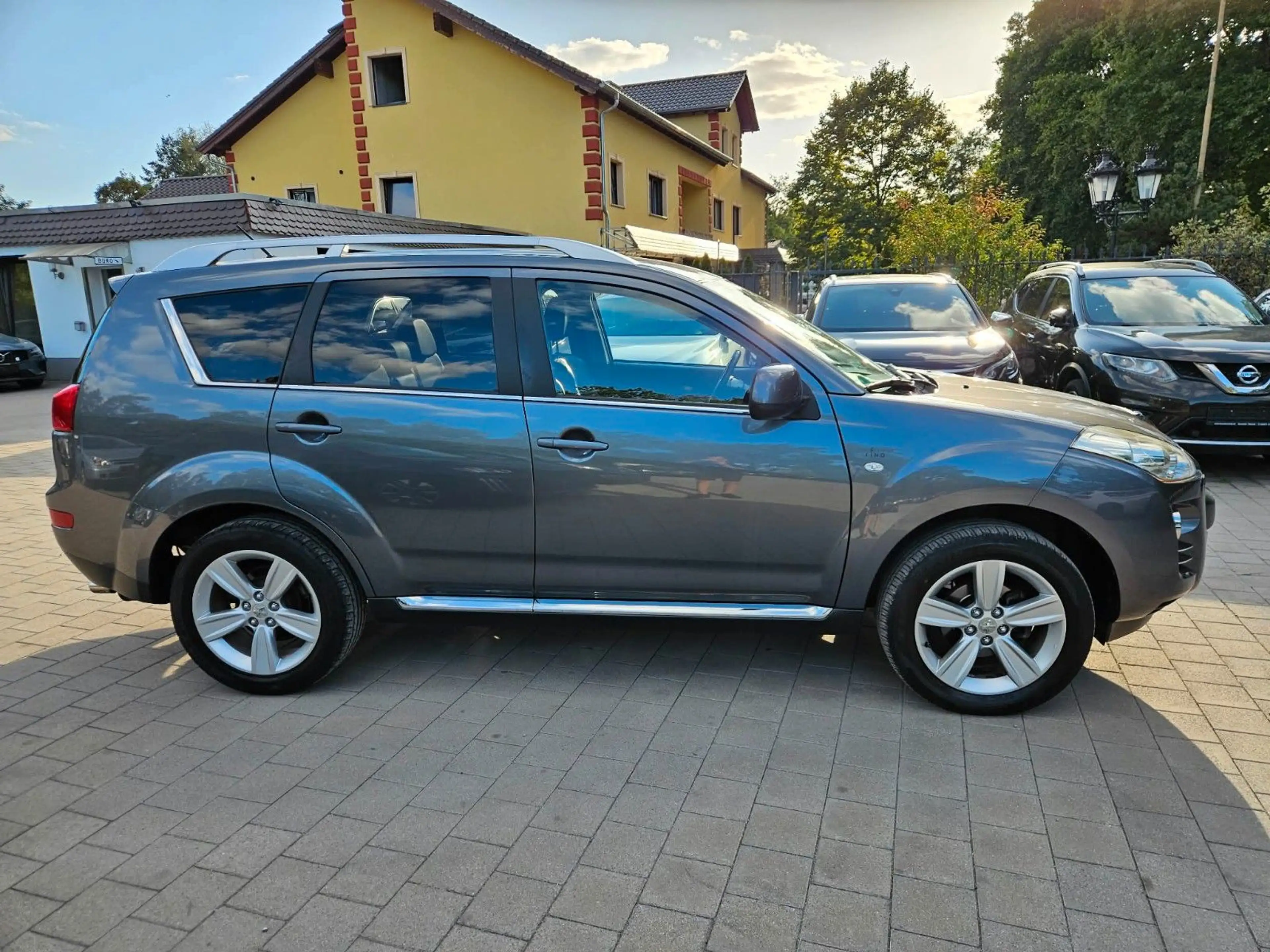 Peugeot 4007 Platinum — photo 2