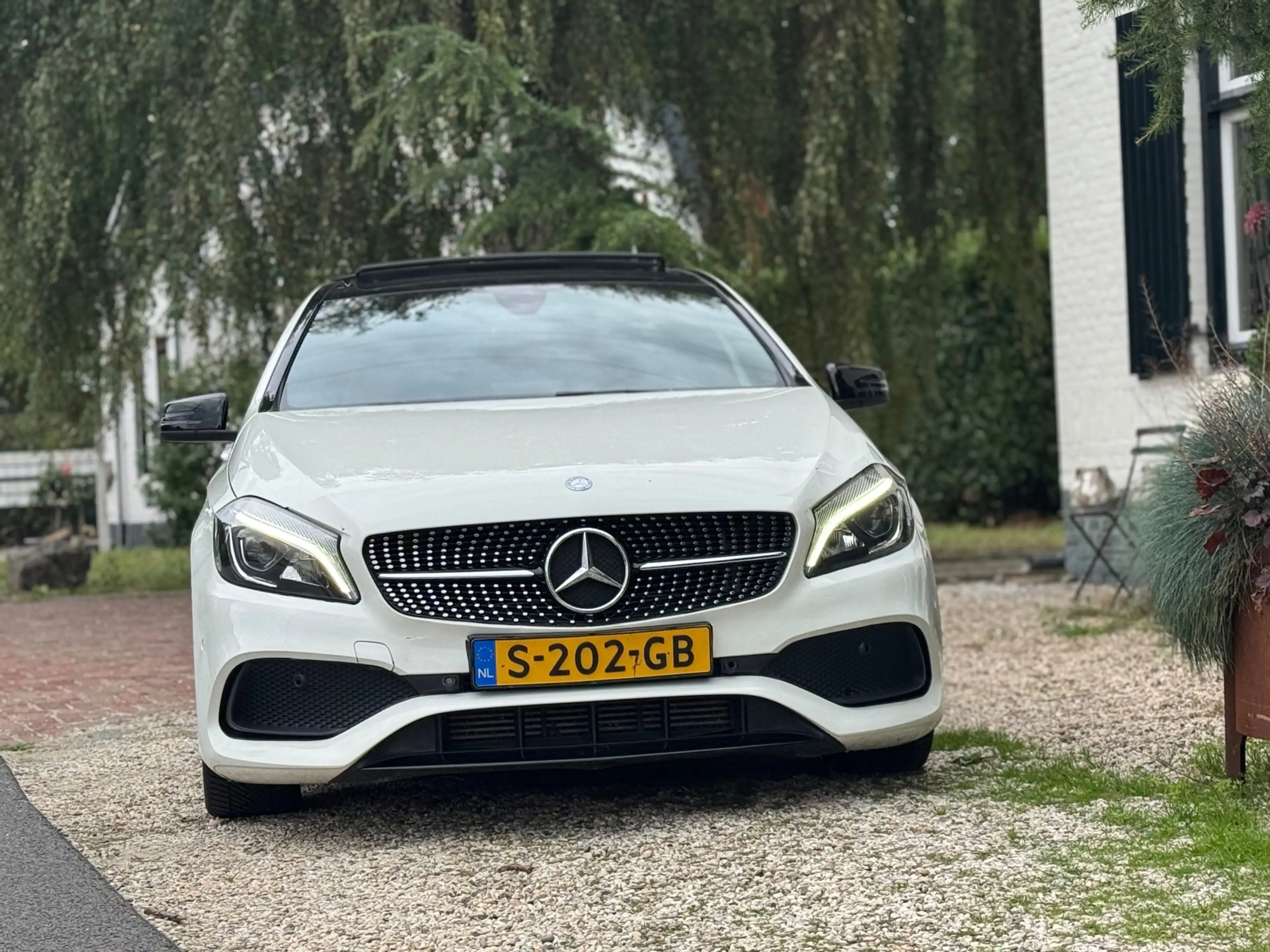 Mercedes-Benz A 180 AMG Night Edition Plus|Pano|Automaat| — photo 2