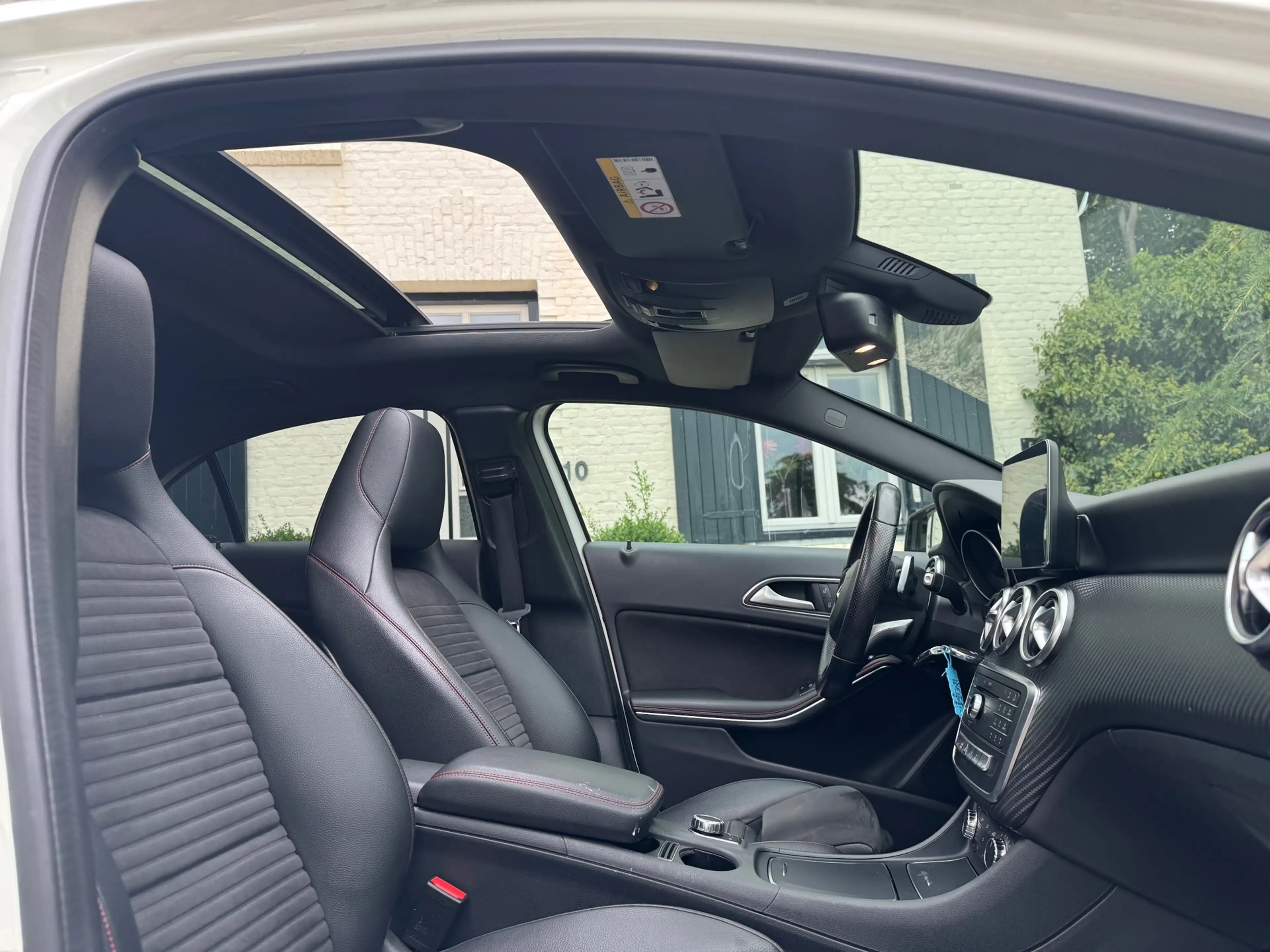Mercedes-Benz A 180 AMG Night Edition Plus|Pano|Automaat| — photo 10