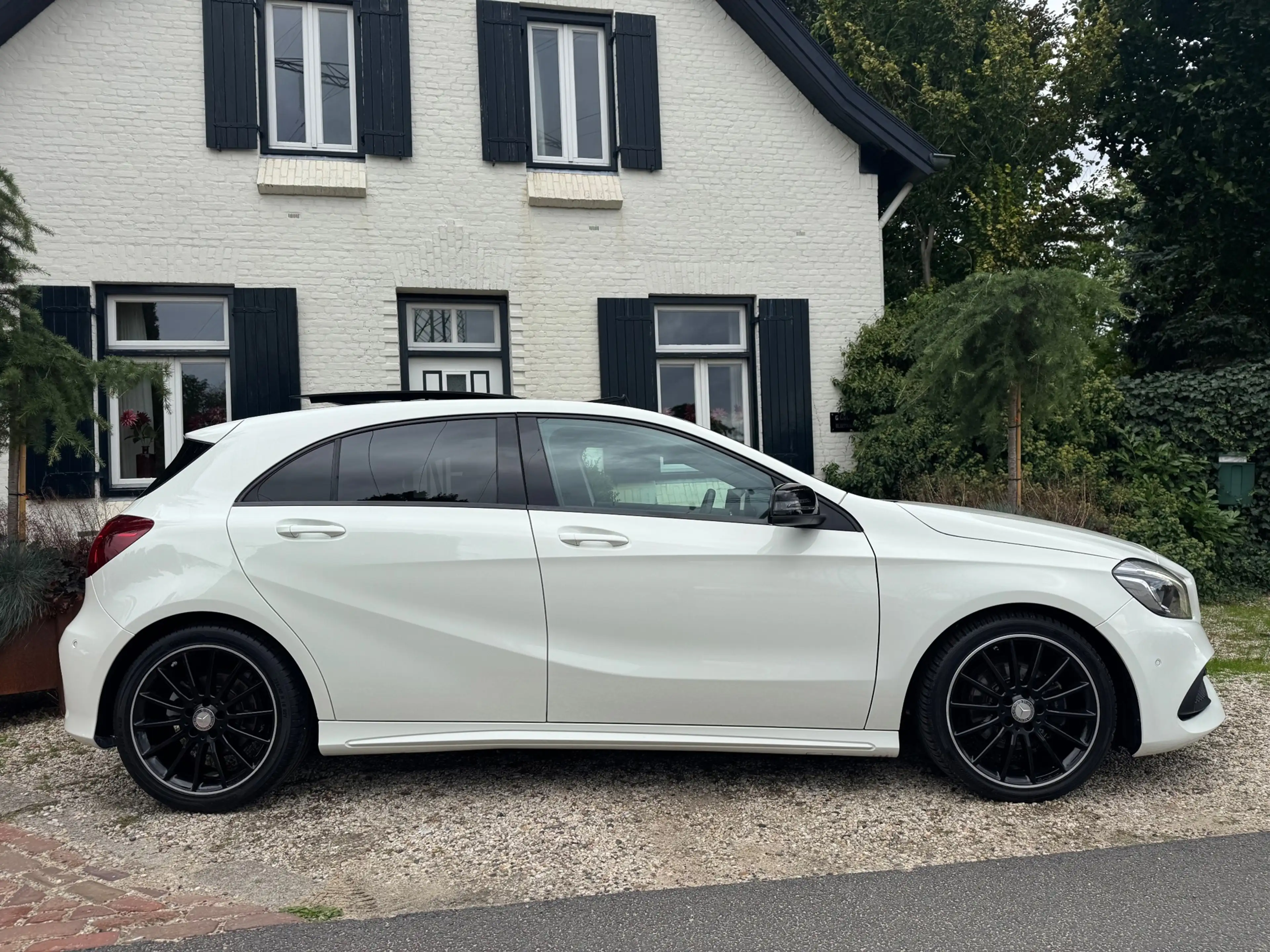 Mercedes-Benz A 180 AMG Night Edition Plus|Pano|Automaat| — photo 5