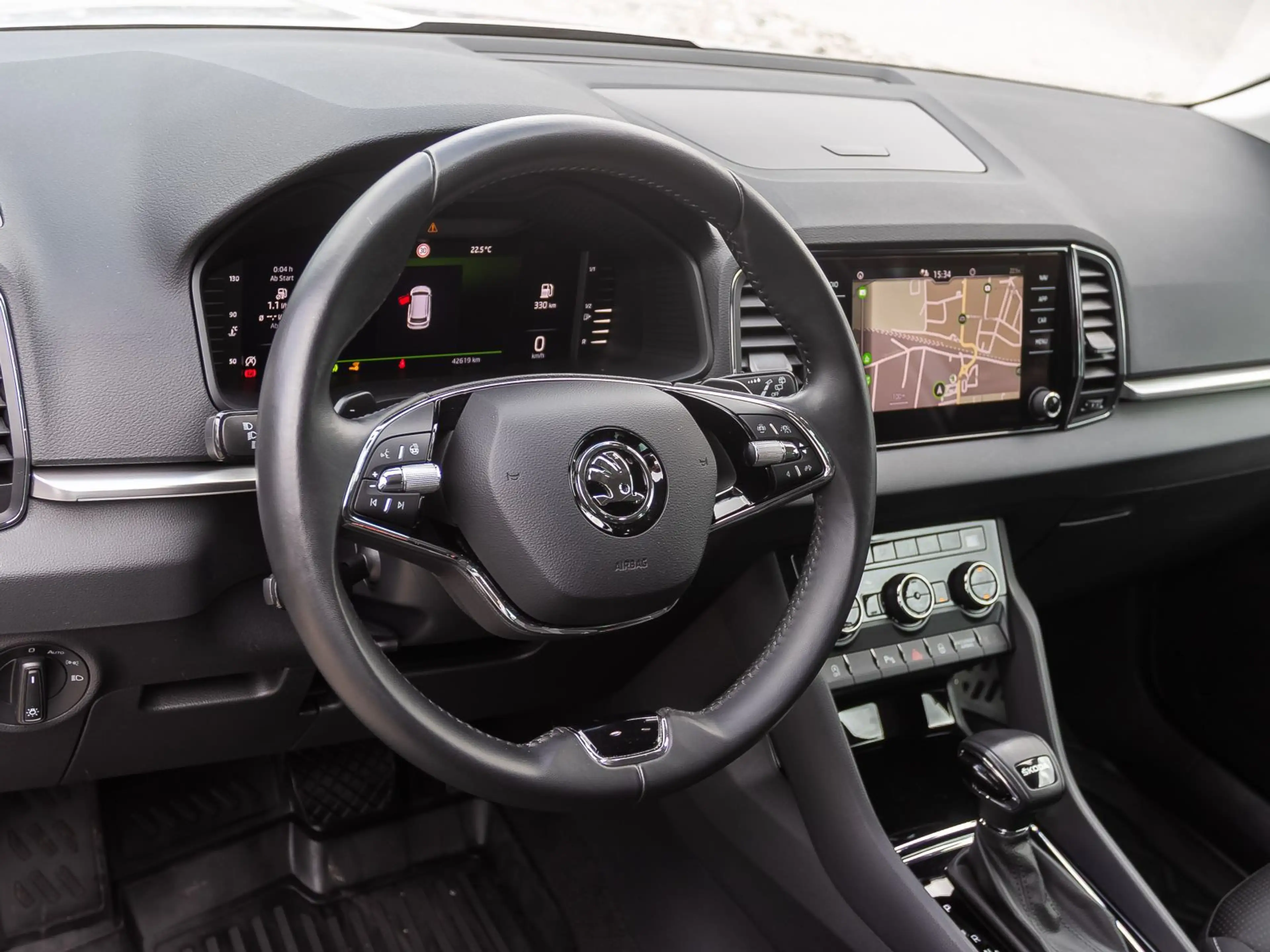 Skoda Karoq Tour 1.5TSI ACC Navi EPH LED CarPlay — photo 13