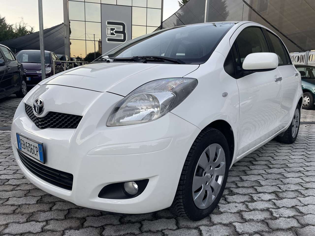 Toyota Yaris Yaris 5p 1.3 dual Sol my10 facelift IDONEA NEOPATENTATI