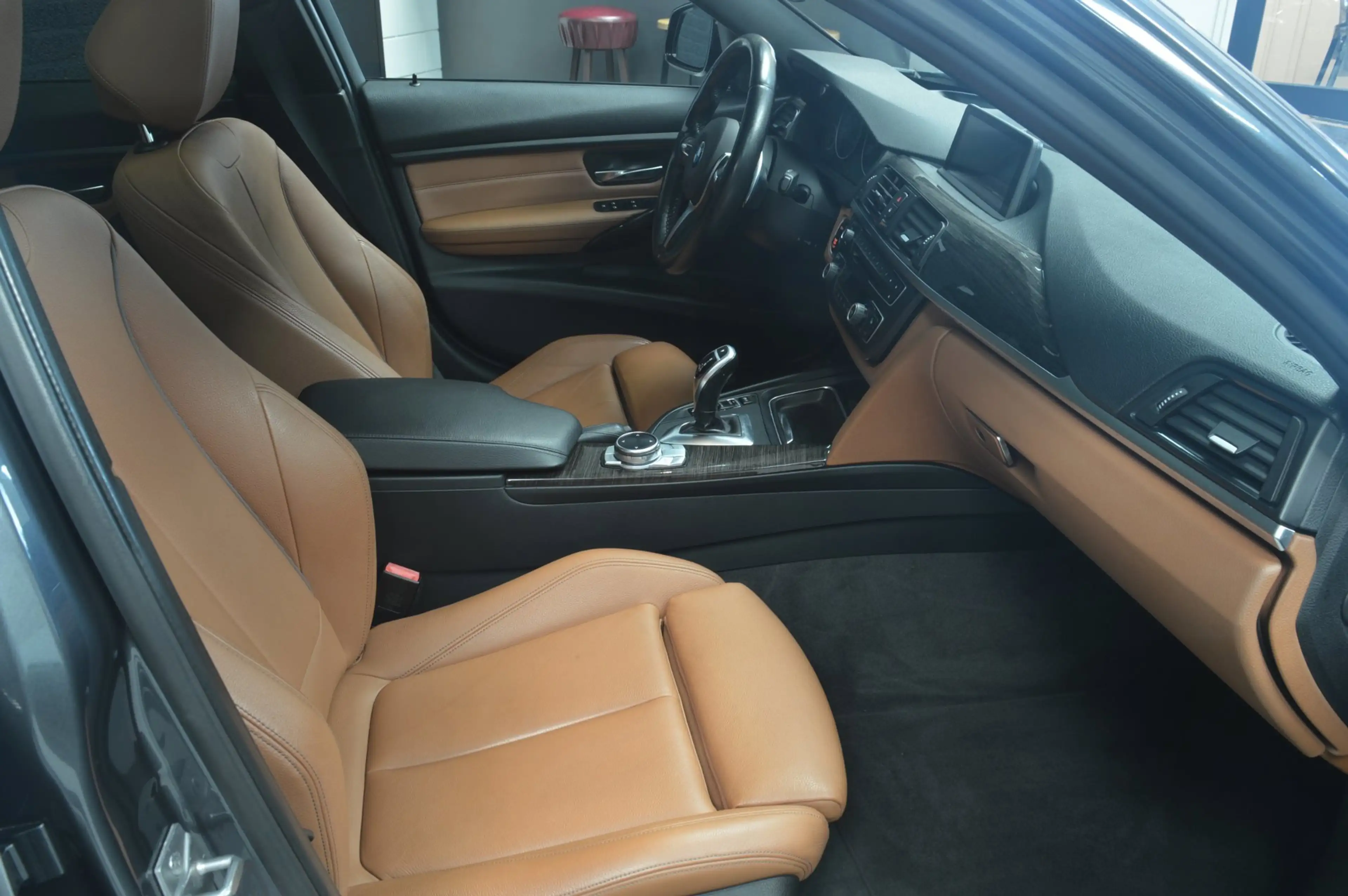 BMW 325 3-serie Touring 325d High Executive // M-PERFORMAN — photo 11