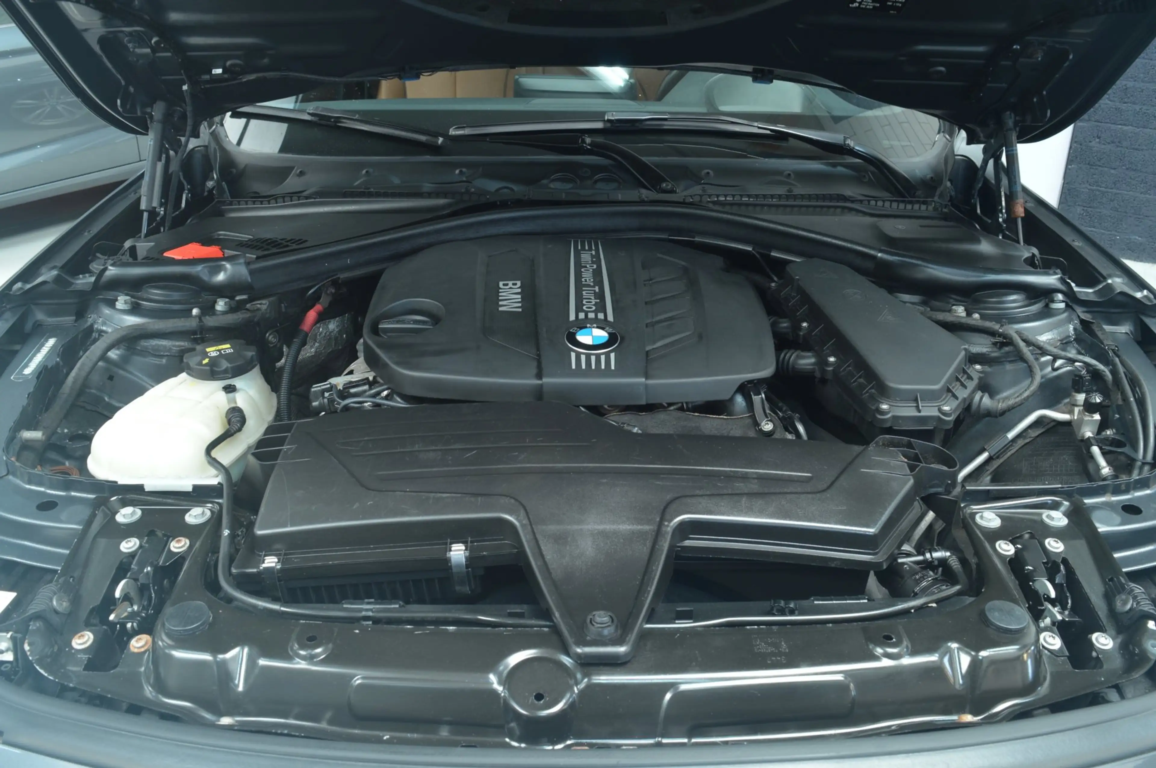 BMW 325 3-serie Touring 325d High Executive // M-PERFORMAN — photo 12