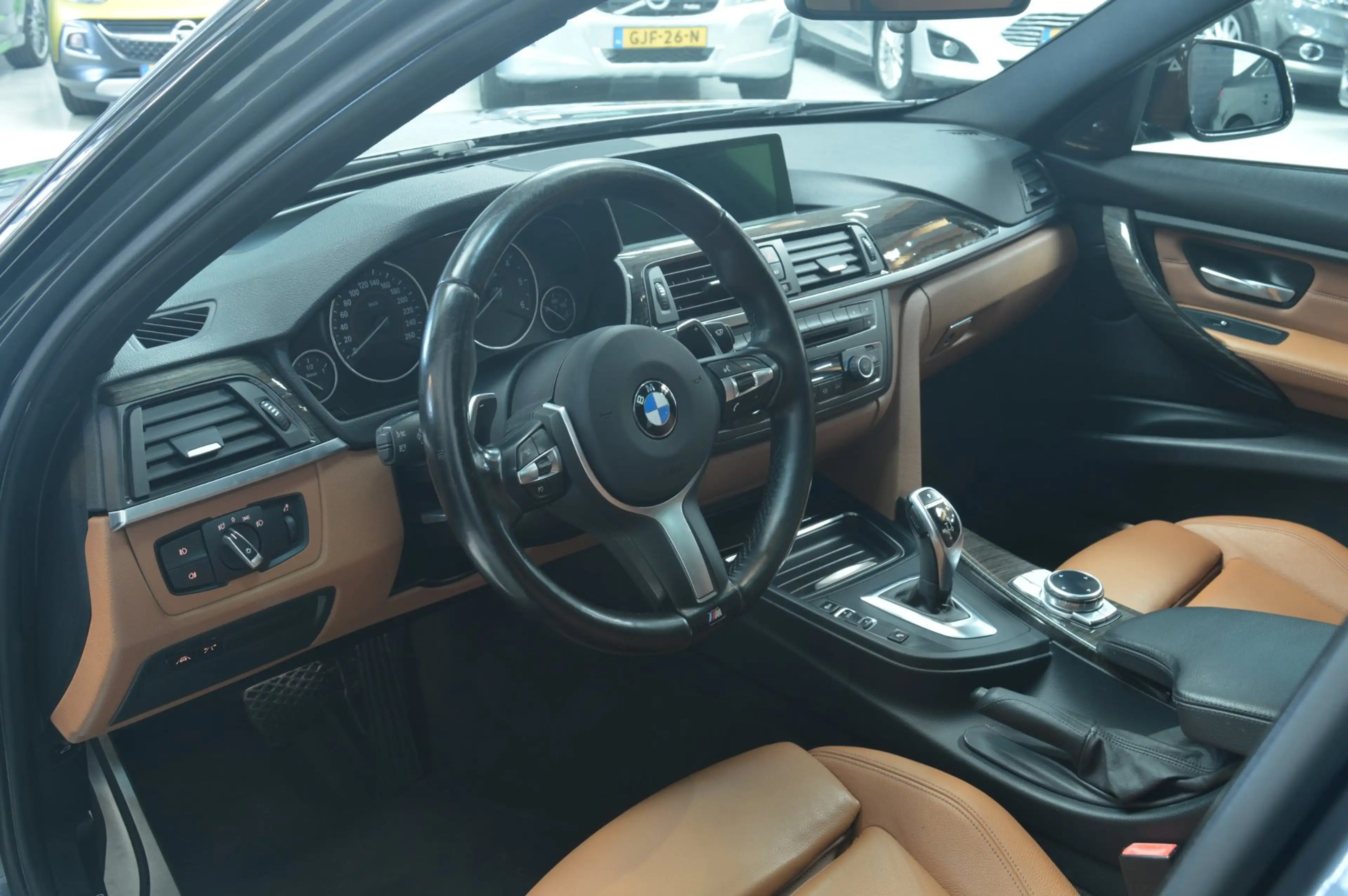 BMW 325 3-serie Touring 325d High Executive // M-PERFORMAN — photo 7