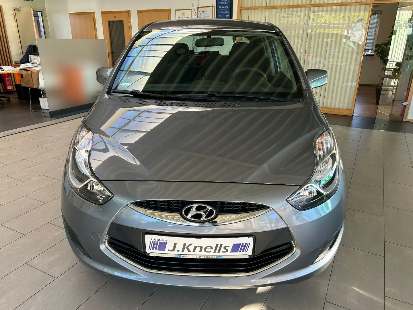 Hyundai iX20 1.6 Automatik/ALU/PDC/SHZ/ALU Grau - 2