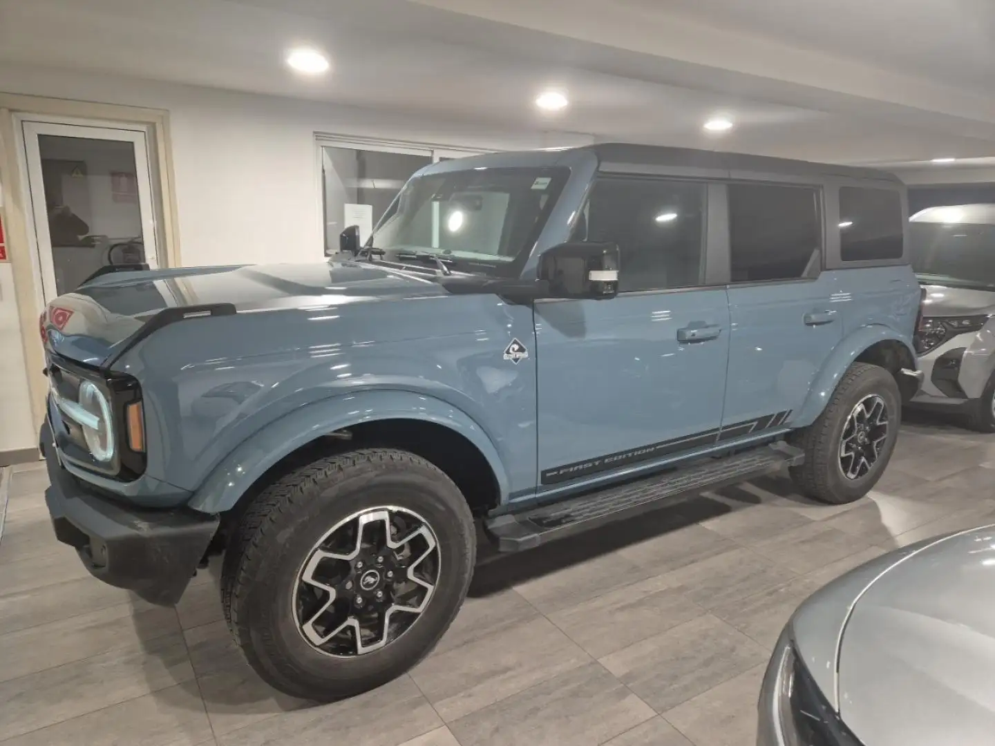 Ford Bronco Outer Banks 2.7 EcoBoost V6 335CV 4x4 In Azul - 2
