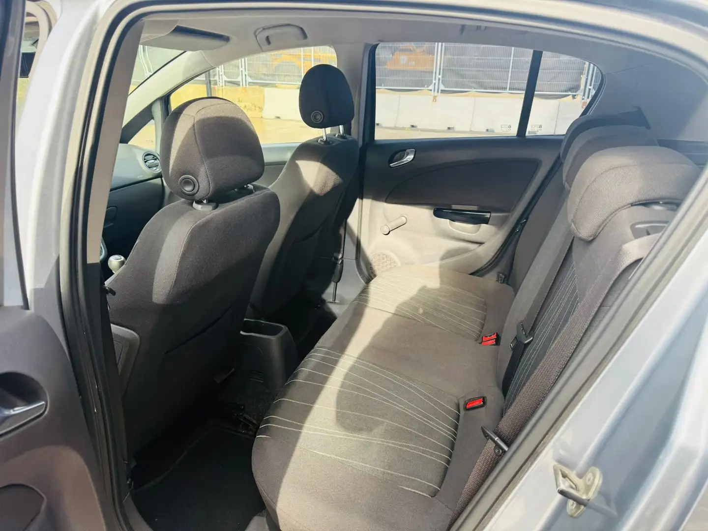 Opel Corsa Corsa 1.2 16V Selection 110 Jahre Gris - 2