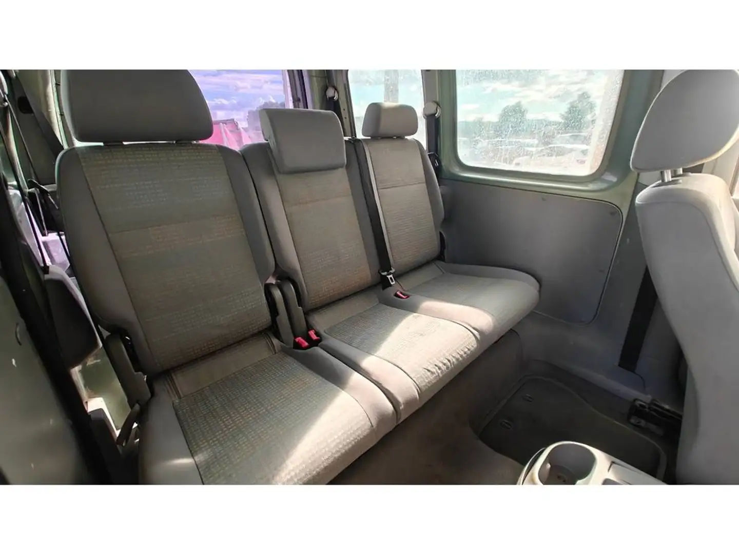 Volkswagen Caddy Kombi 1.9 TDI 104cv 7 plazas Verde - 2