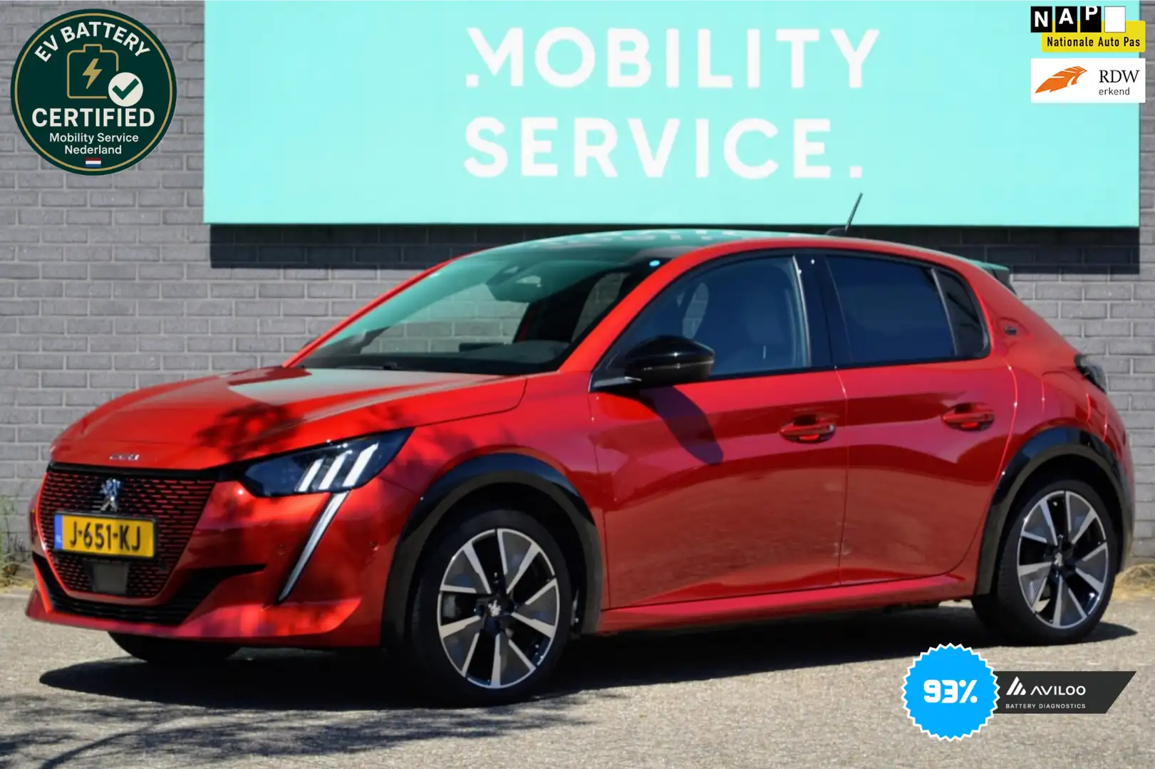 Peugeot e-208 EV GT 350 50 kWh AUT CarPlay Laneass. Pano Rood - 1