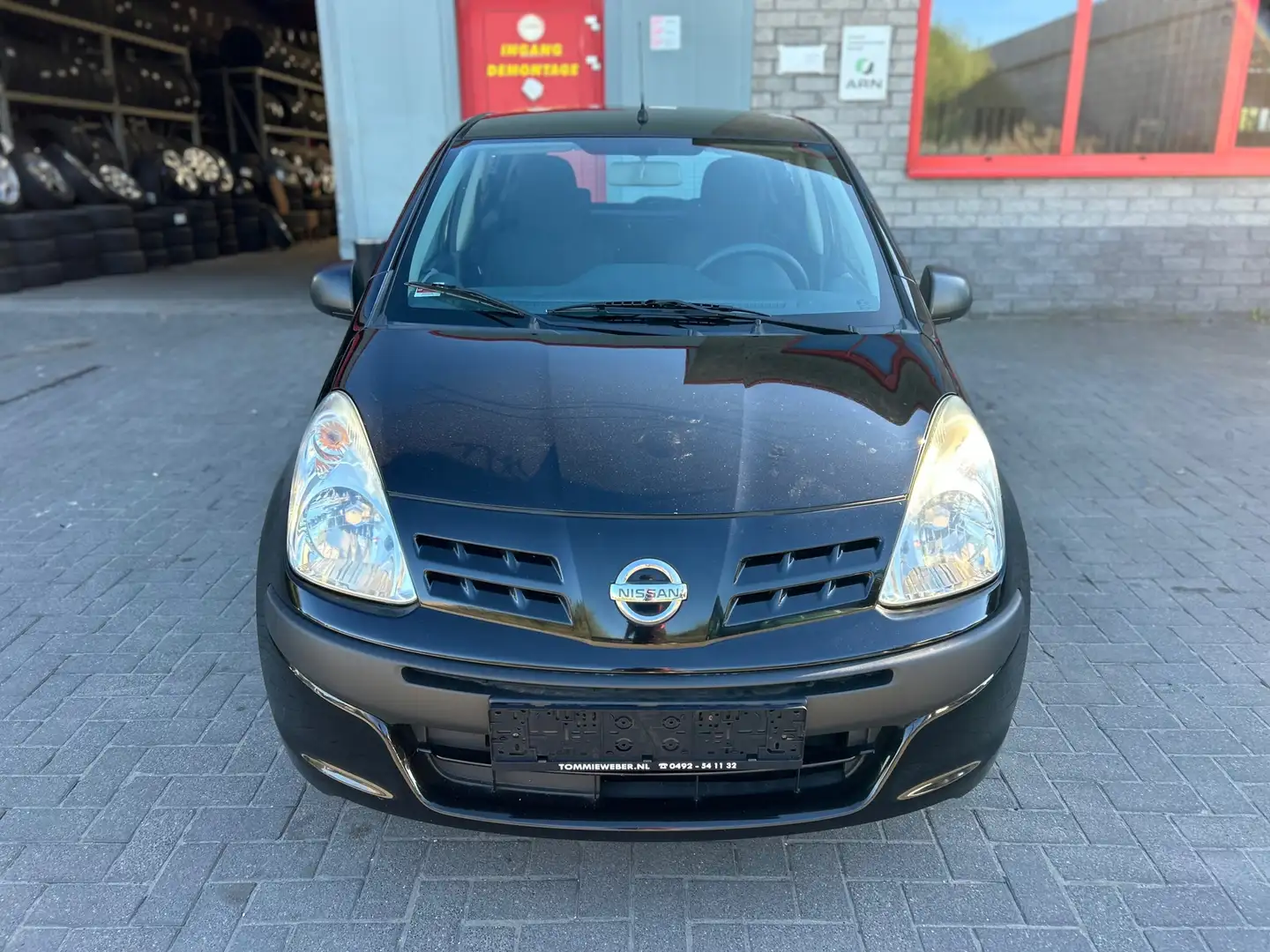 Nissan Pixo 1.0 Zwart - 2