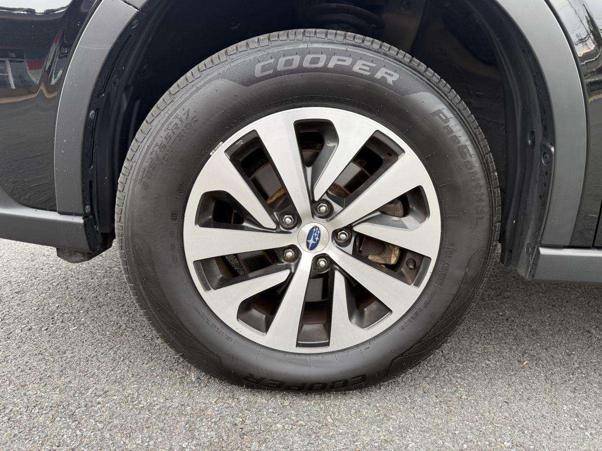 2022 Subaru Outback Touring CVT | Heated Steering Wheel & Front Seats — снимка 1