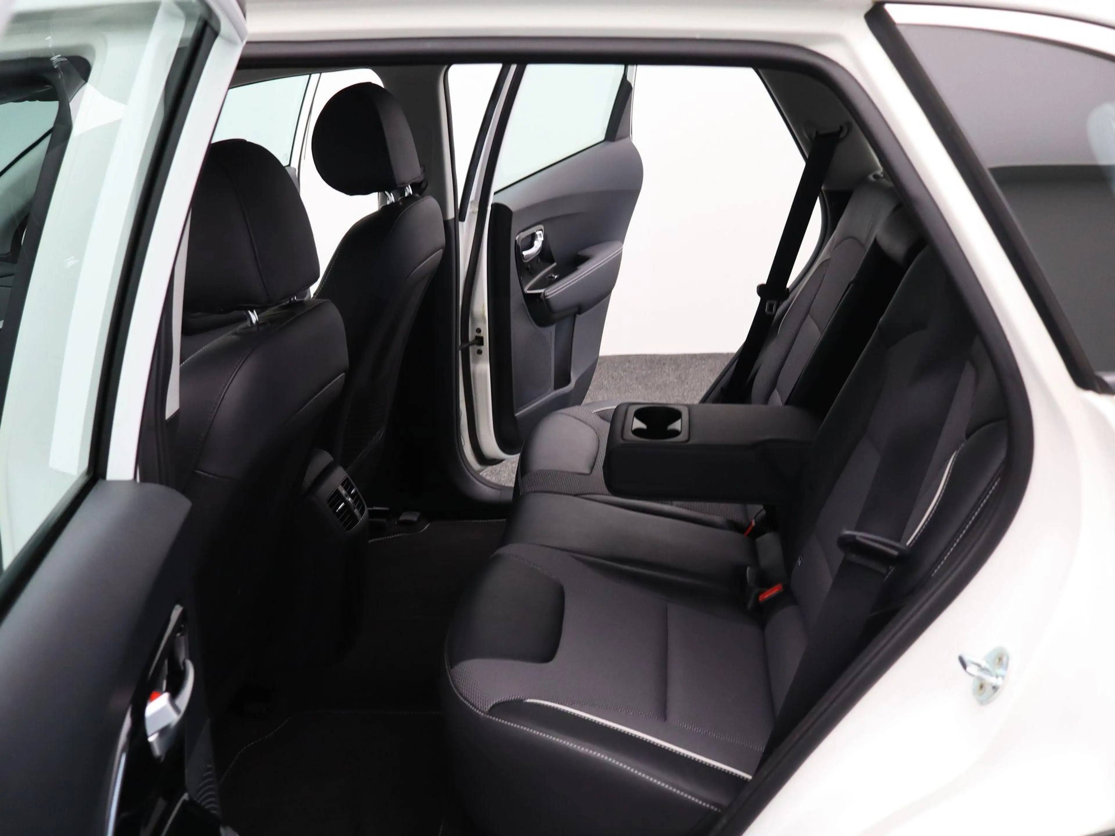 Kia e-Niro DynamicLine 64 kWh | Navigatie | Climate Control | — photo 12