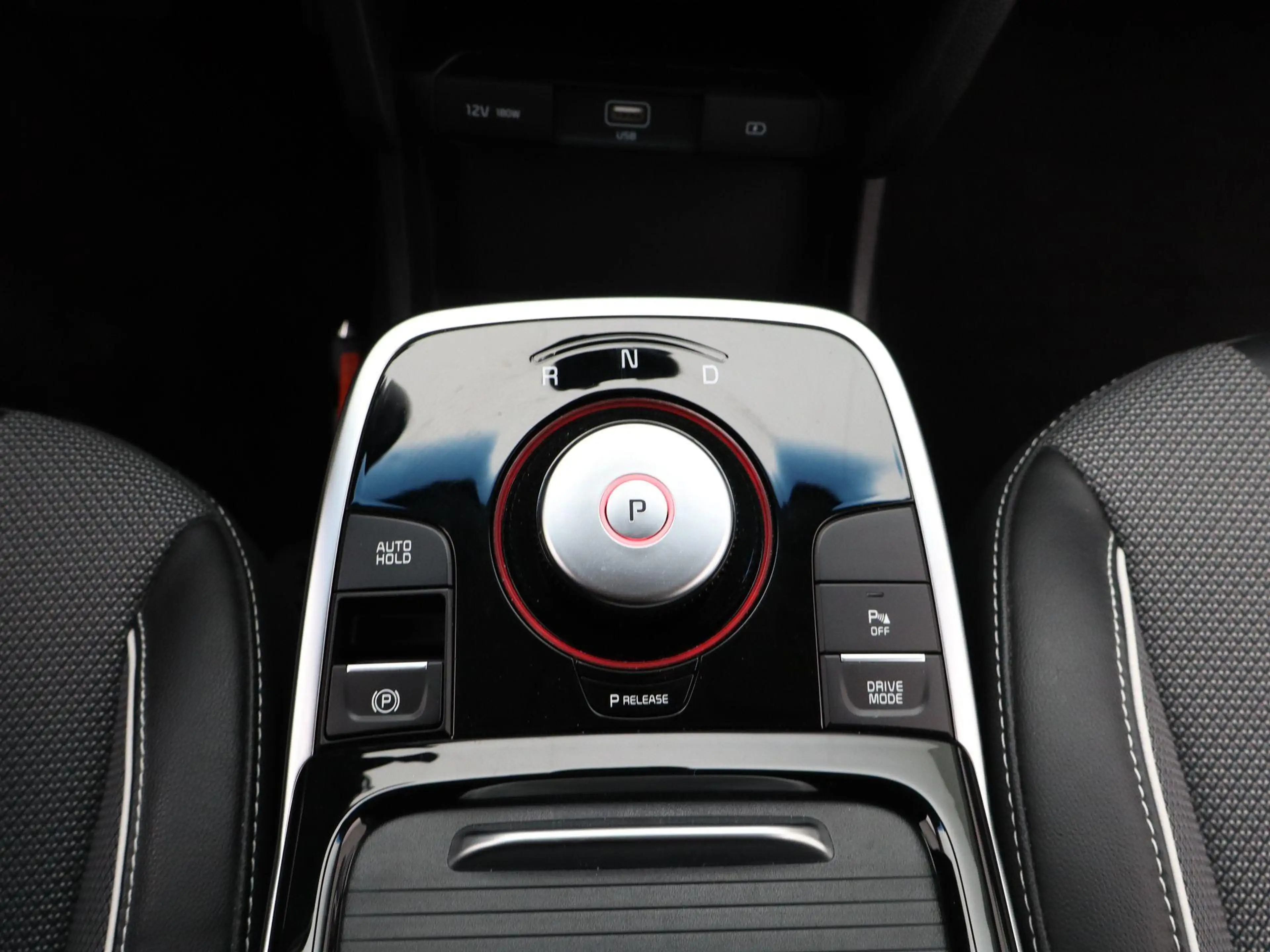 Kia e-Niro DynamicLine 64 kWh | Navigatie | Climate Control | — photo 10
