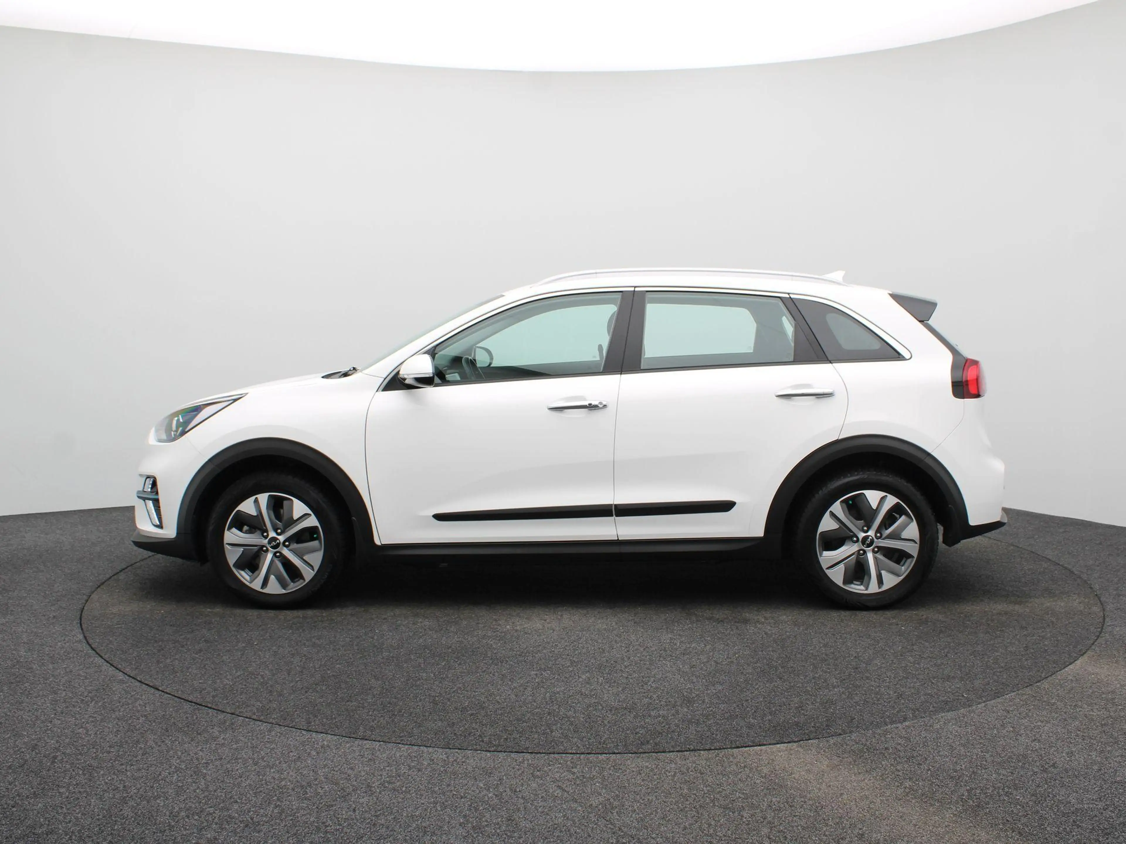 Kia e-Niro DynamicLine 64 kWh | Navigatie | Climate Control | — photo 4