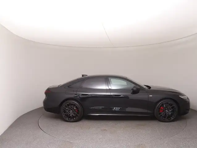Audi A6 view 7