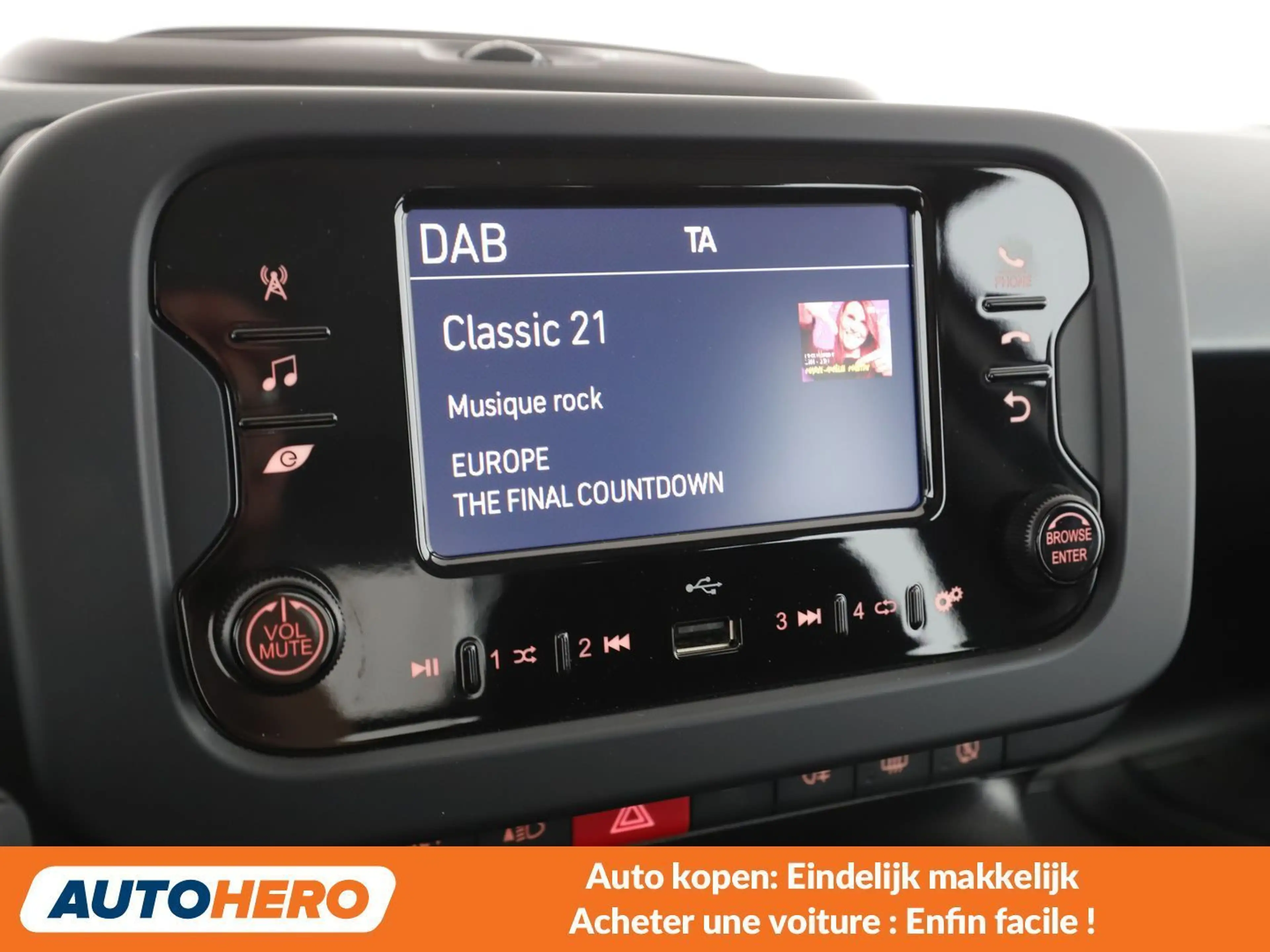 Fiat Panda 1.0 Mild-Hybrid — photo 8