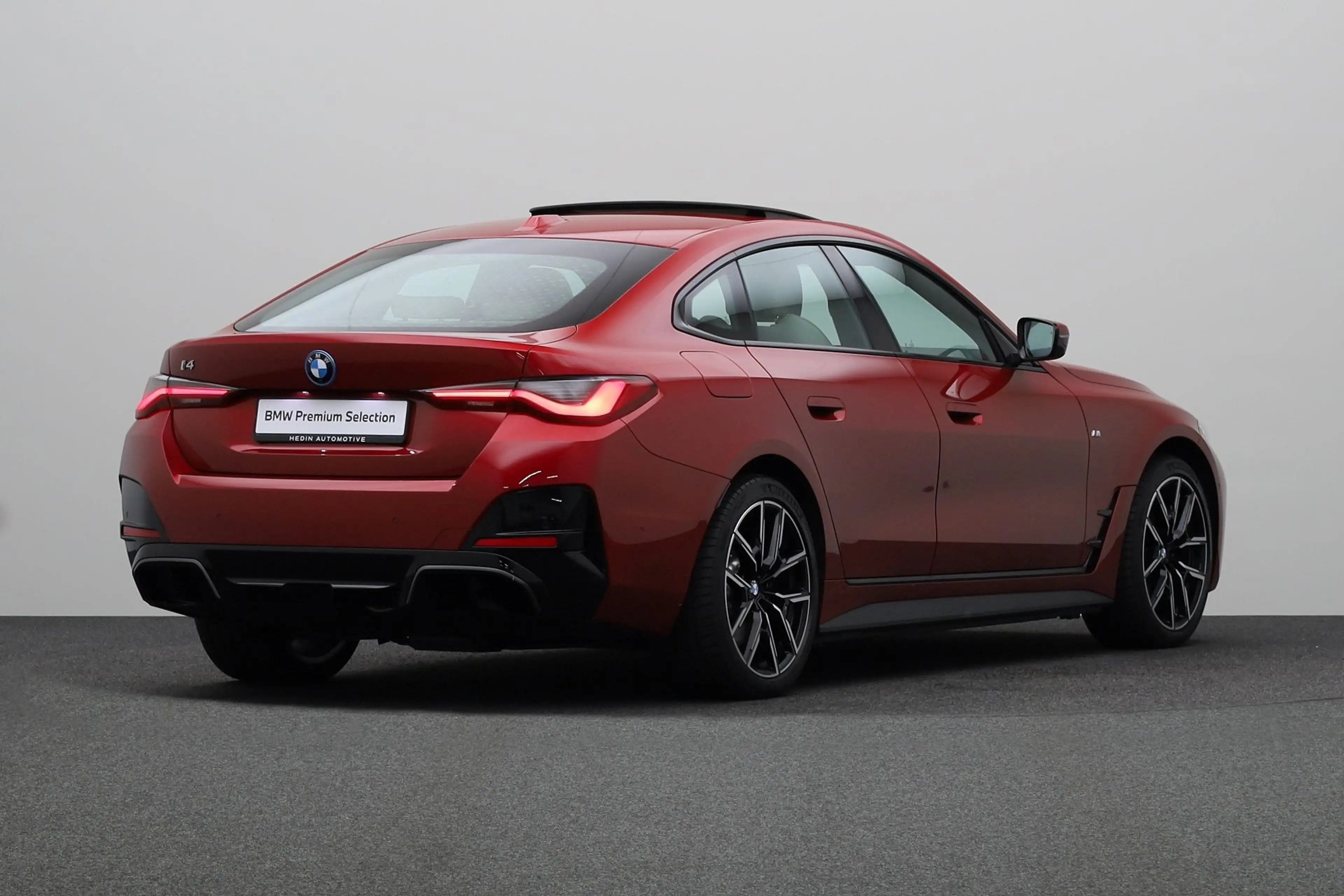 BMW i4 eDrive35 M Sport Edition 70 kWh | DAB-Tuner | High — photo 2