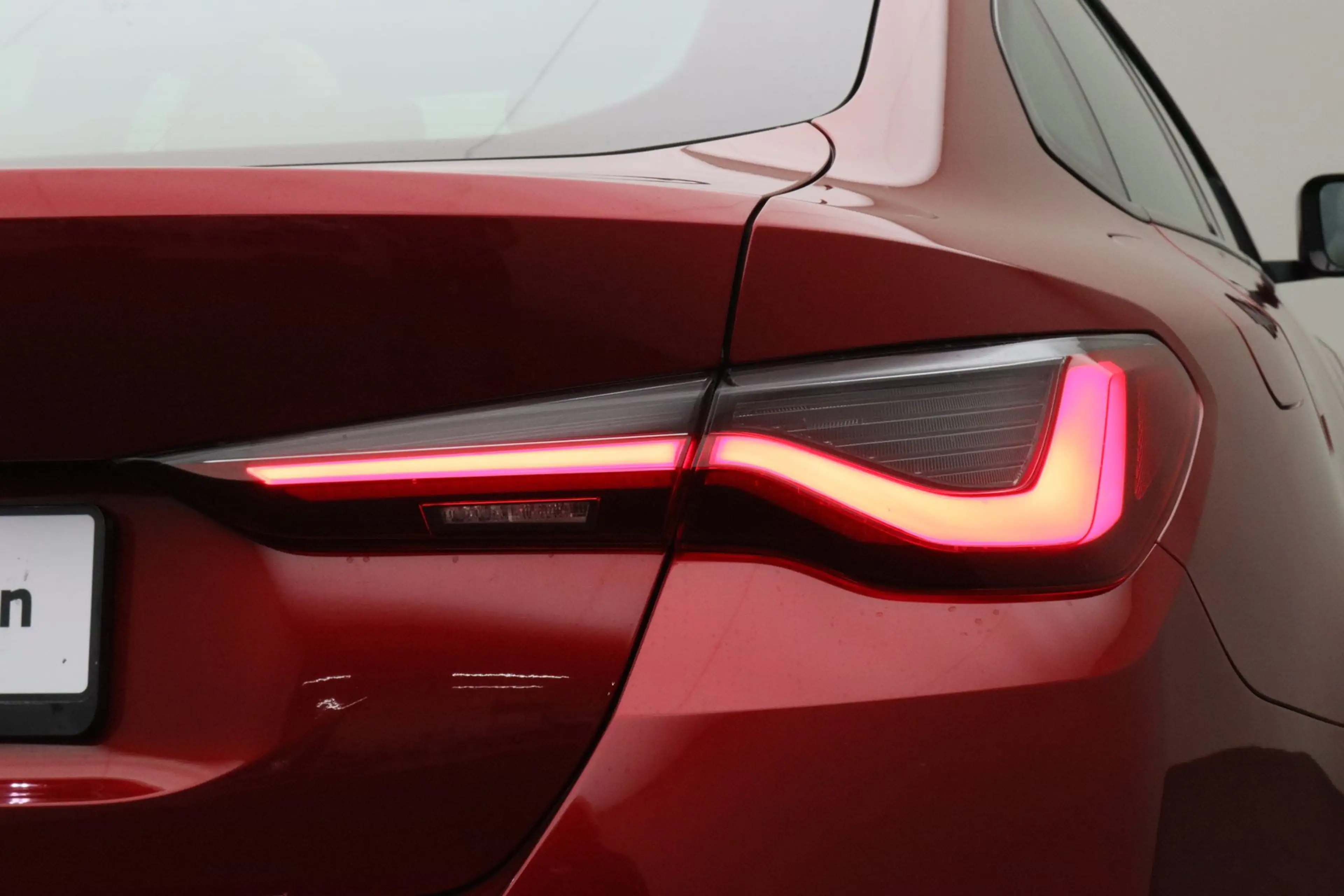 BMW i4 eDrive35 M Sport Edition 70 kWh | DAB-Tuner | High — photo 7