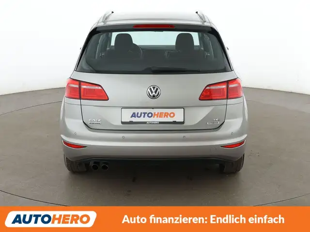 Volkswagen Golf Sportsvan view 5