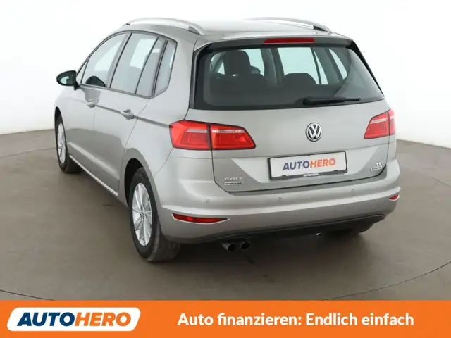 Volkswagen Golf Sportsvan view 4