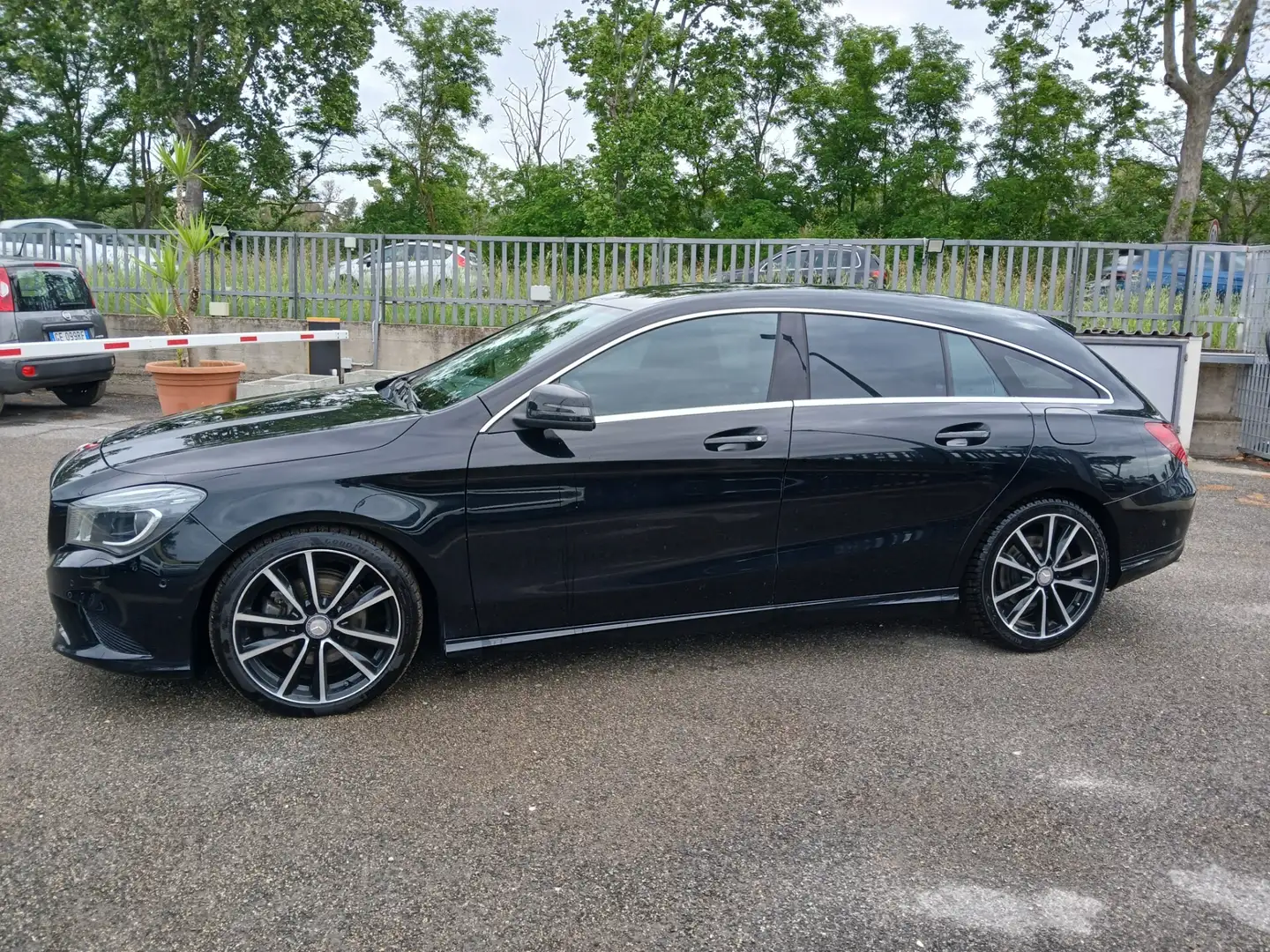 Mercedes-Benz CLA 220 CLA 220 CDI S.W. Automatic Premium Nero - 2