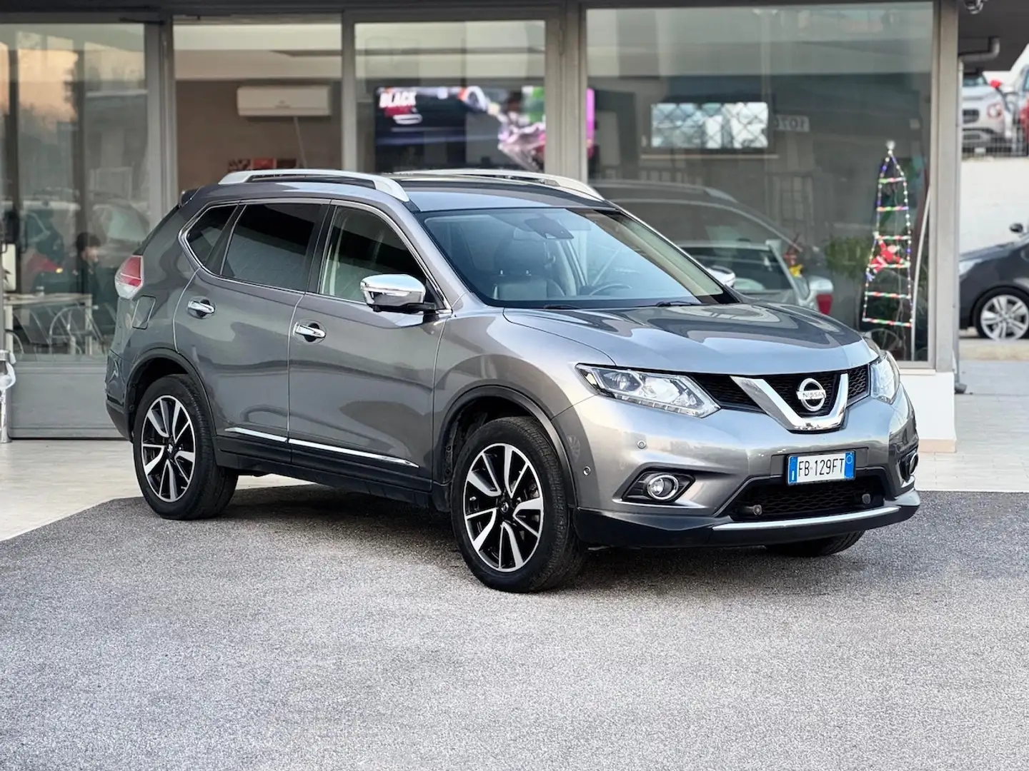 Nissan X-Trail 1.6 Diesel 131CV 2WD E5 - 2015 Grigio - 1