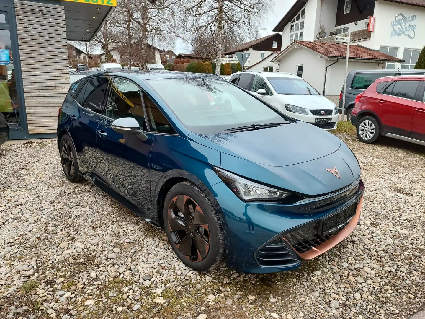 CUPRA Born 150 kW Navi 19" Pilot XL Cargo Pack Modrá - 2