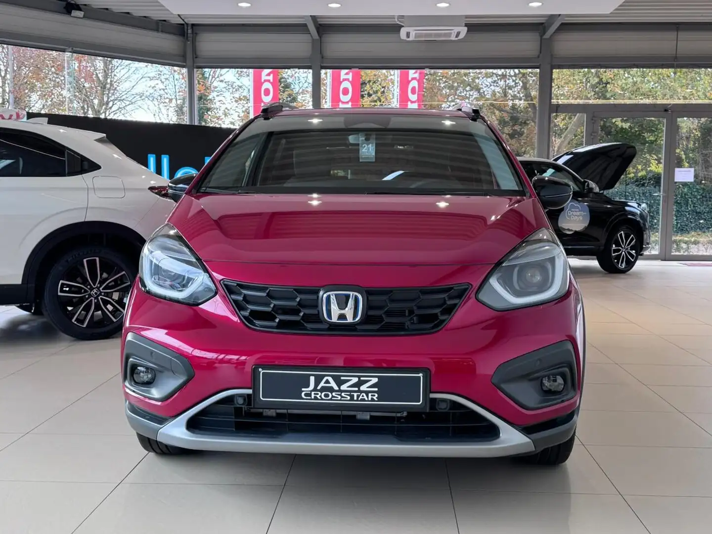 Honda Jazz ADVANCE CROSSTAR 1.5 HYBRID CVT HYBRIDE STANDAARD Zilver - 2