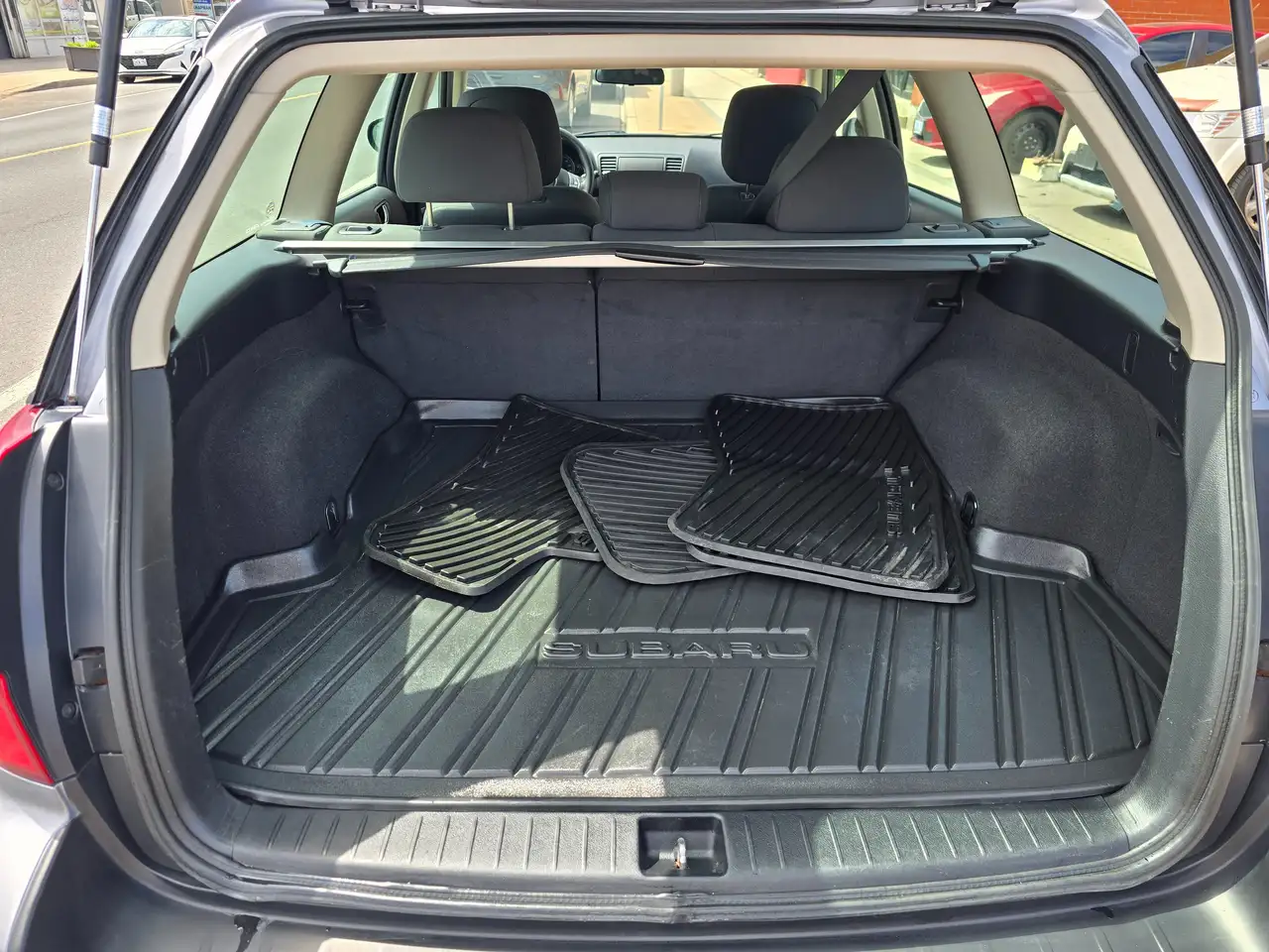 Subaru OUTBACK fotografie Subaru OUTBACK