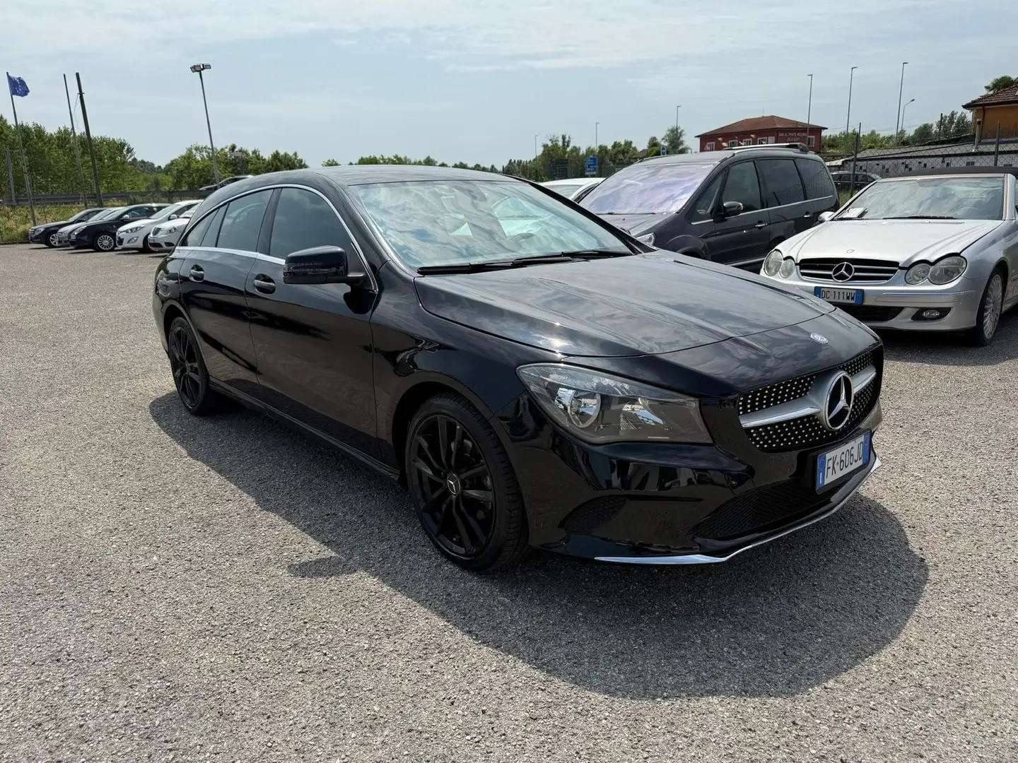 Mercedes-Benz CLA 200 CLA Shooting Brake  200d Sport automatico Black - 2