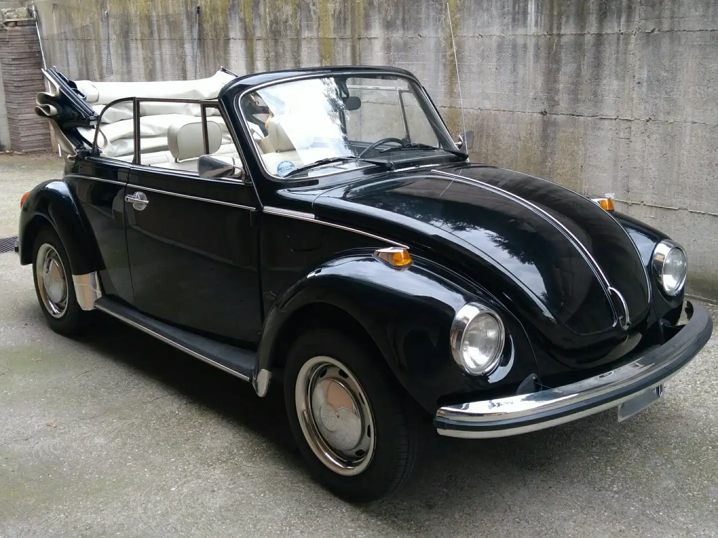 Volkswagen Käfer Maggiolone 1303 Cabrio Noir - 2