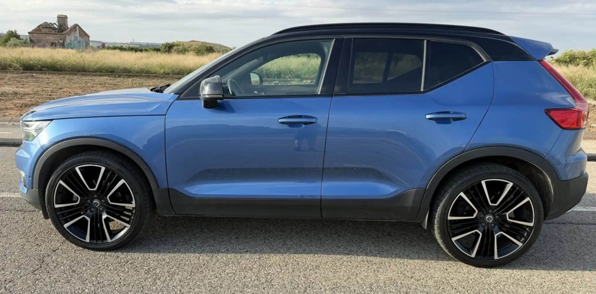 Volvo XC40 T5 R-Design Premium Edition AWD Aut. Azul - 2