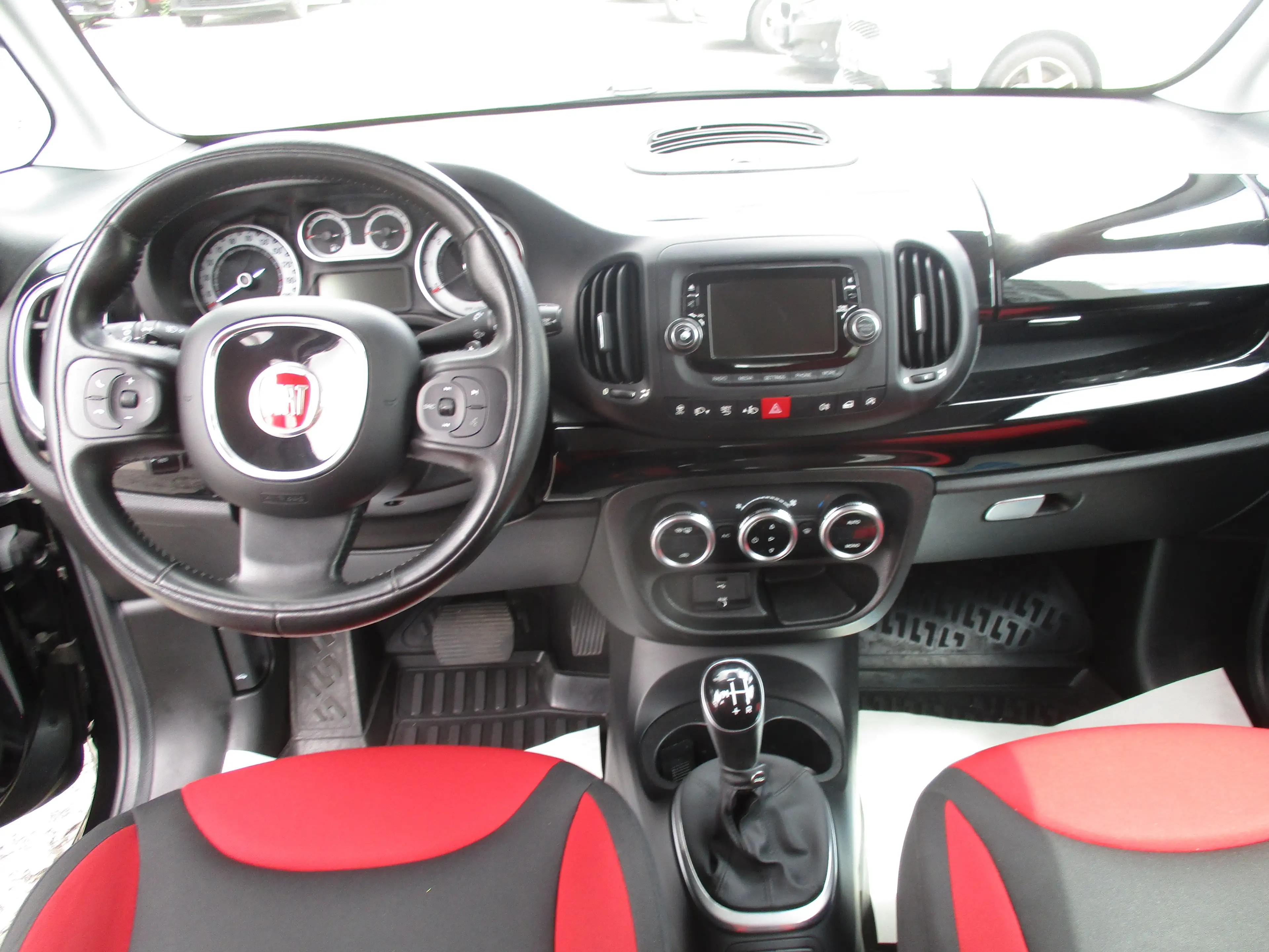 Fiat 500L Pop Star — photo 7