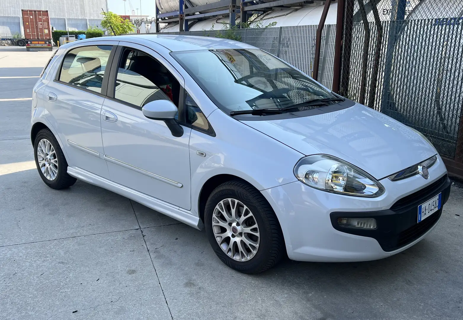 Fiat Punto Evo 5p 1.3 mjt Dynamic eco s&s 85cv bianco met. clima Bianco - 1