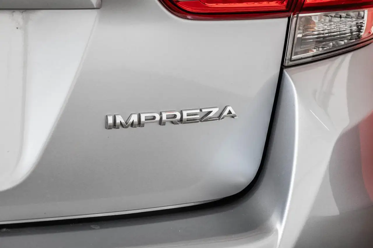 Subaru Impreza fotografie Subaru Impreza