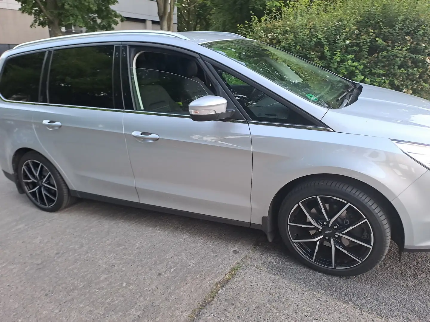 Ford Galaxy 2.0 EcoBoost Aut. Start-Stopp Titanium - 1