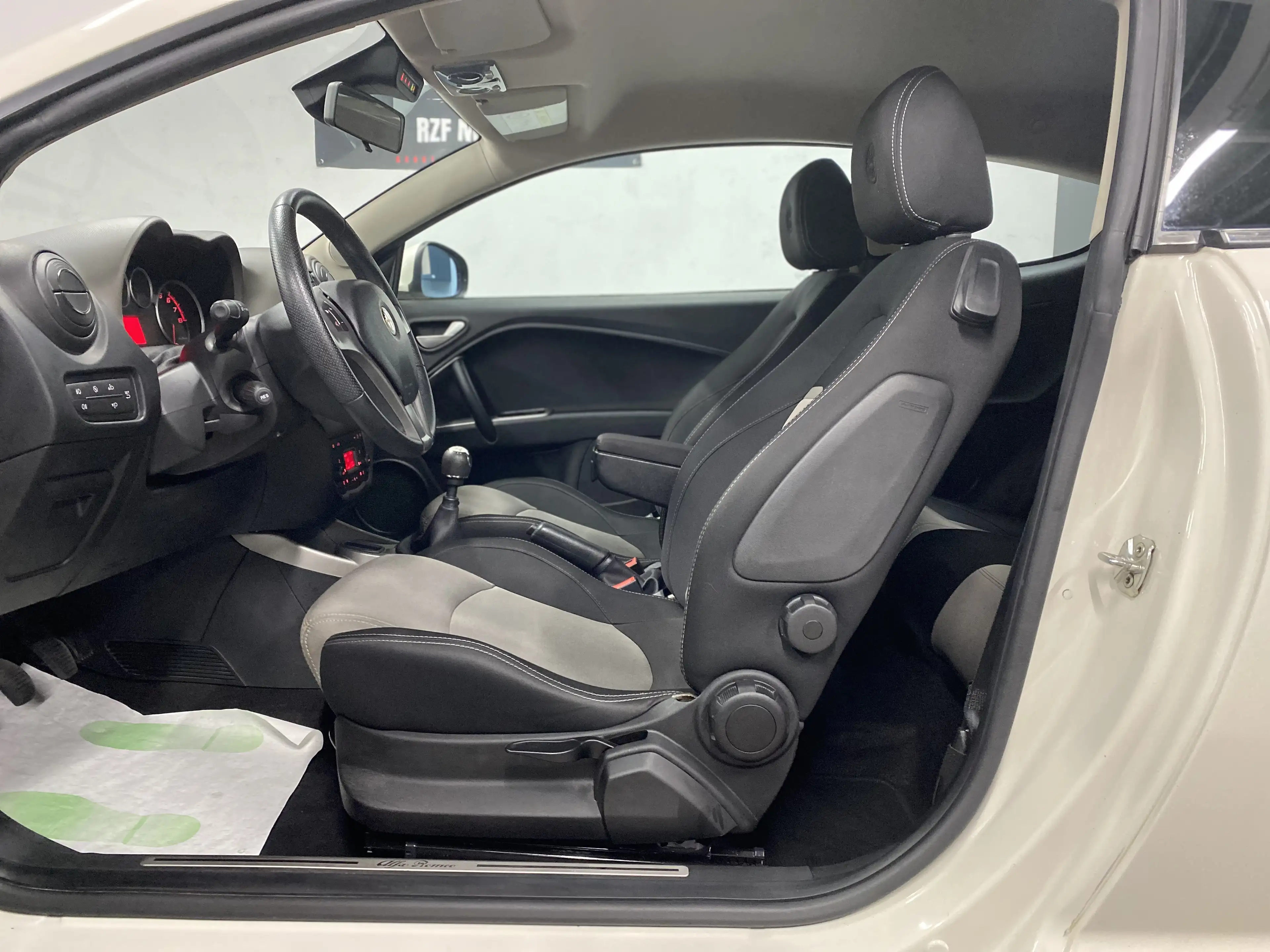 Alfa Romeo MiTo 1.4i JUNIOR 🏳️ GARANTIE 12 MOIS 🏳️ — photo 11