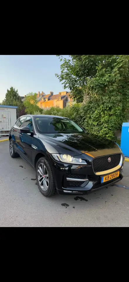 Jaguar F-Pace
