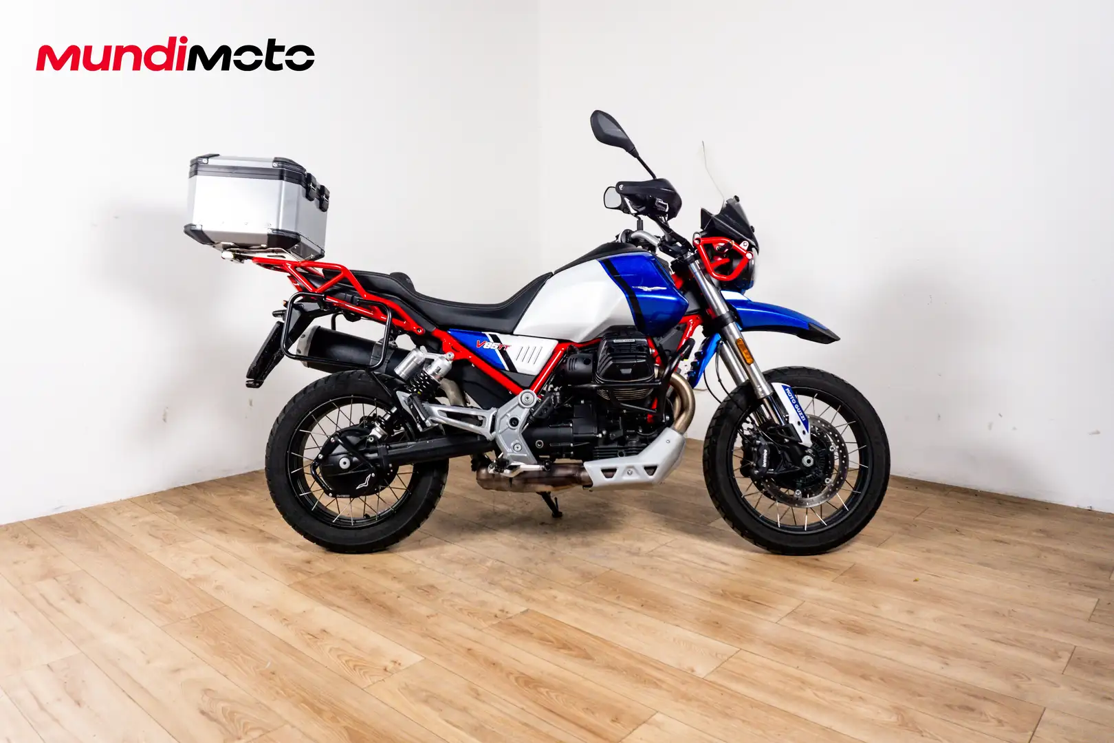 Moto Guzzi V 85 TT - 1