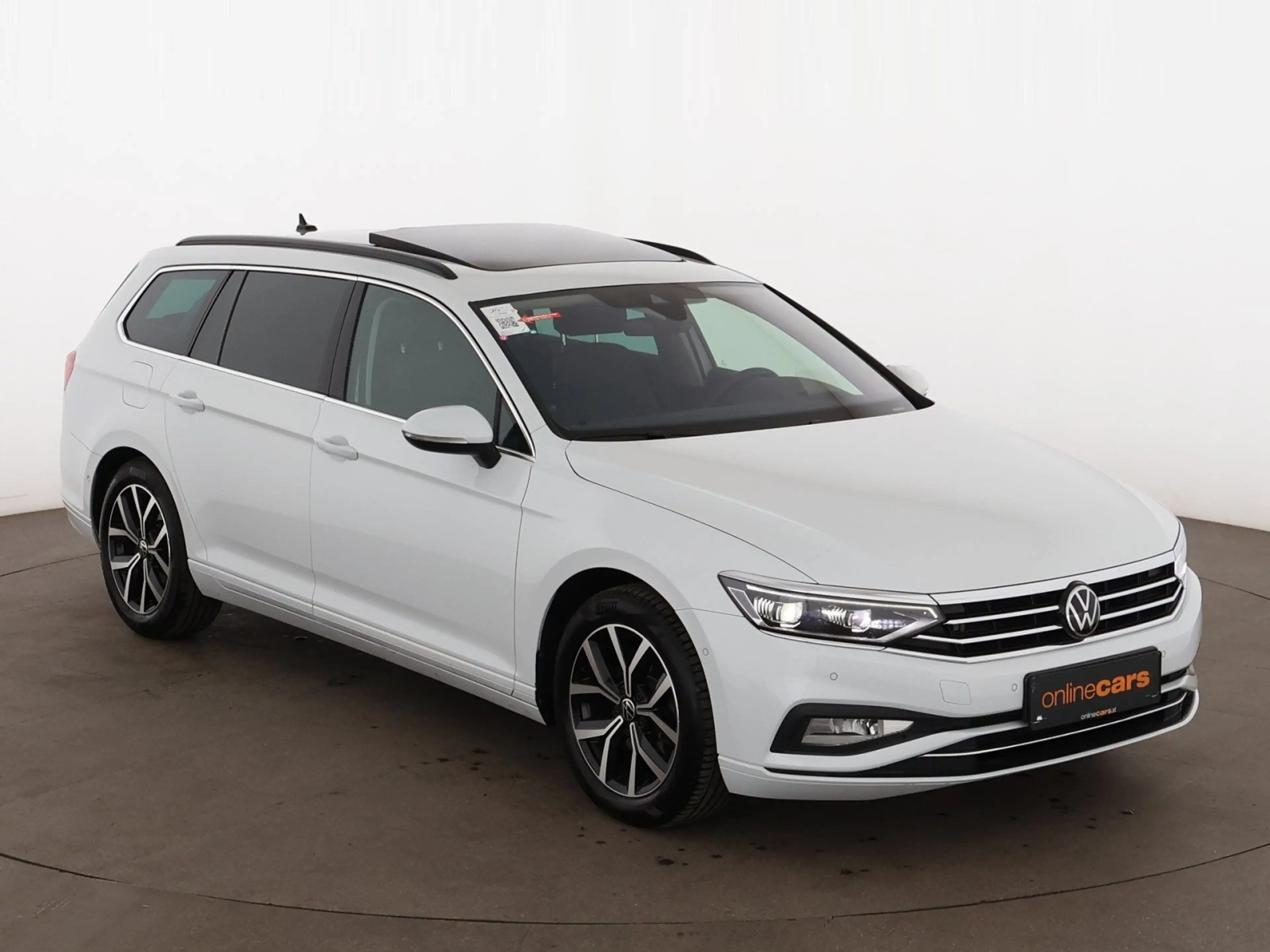Volkswagen Passat Variant 2.0 TDI Business Aut MATRIX SKY — photo 5