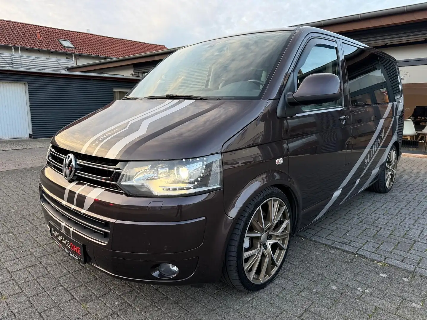 Volkswagen T5 Multivan T5 MULTIVAN 2HAND/ALCANTARA/STANDHEIZUG/TISCH Braun - 1