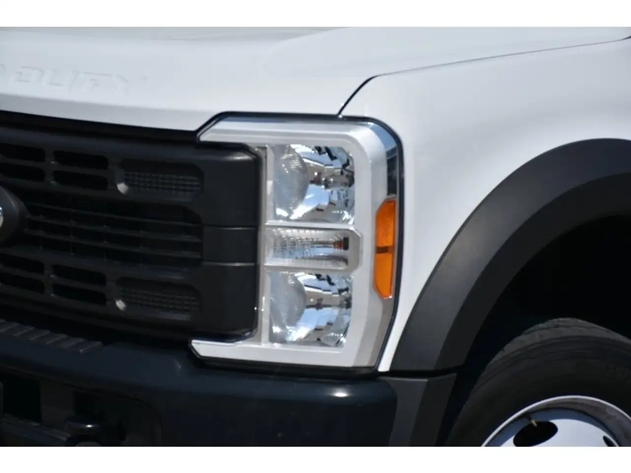 Ford F-550 Super Duty снимка Ford F-550 Super Duty