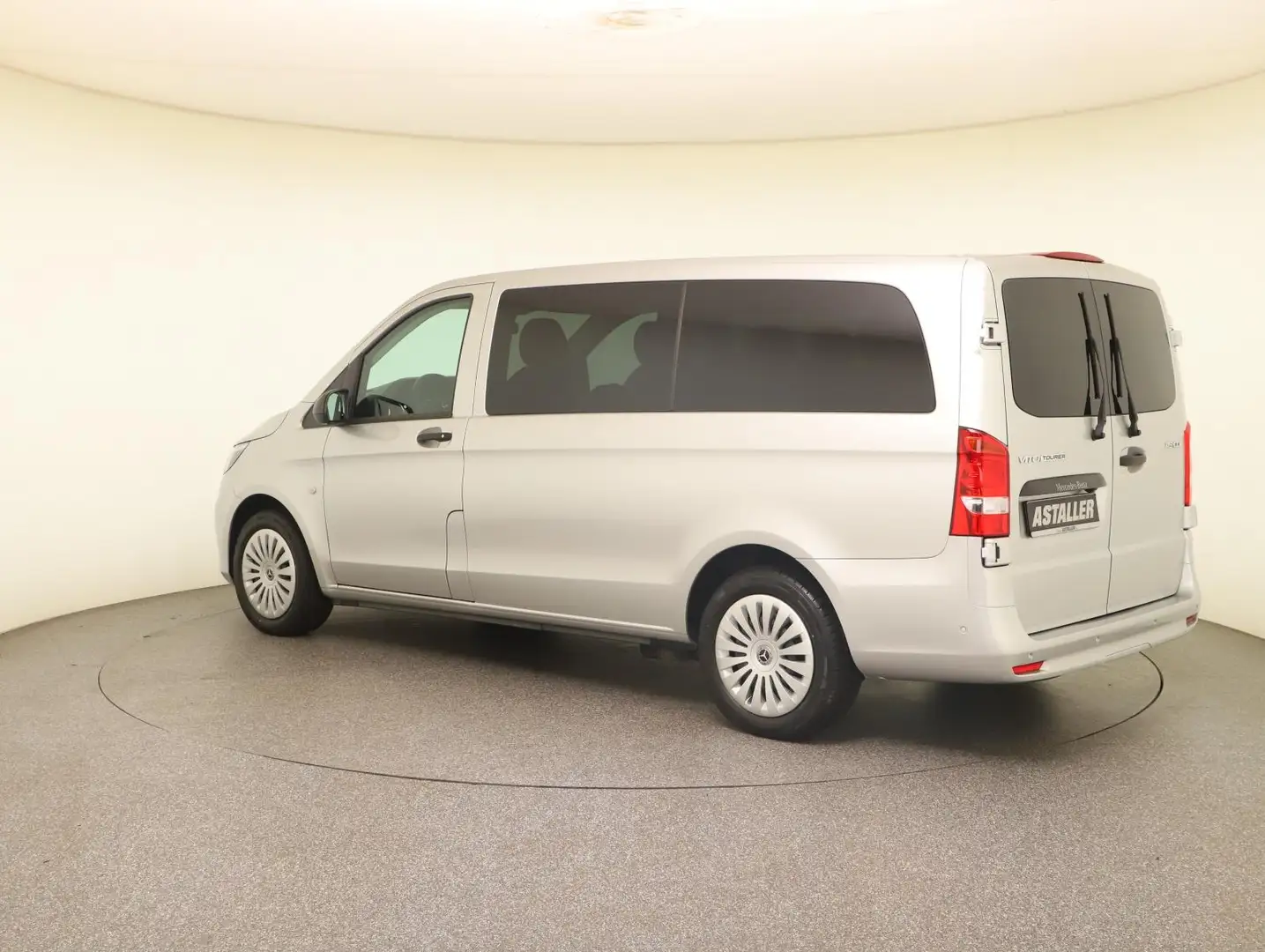 Mercedes-Benz Vito 119 CDI Tourer PRO Lang L2 Kam+Flügeltü+8Si Silber - 2