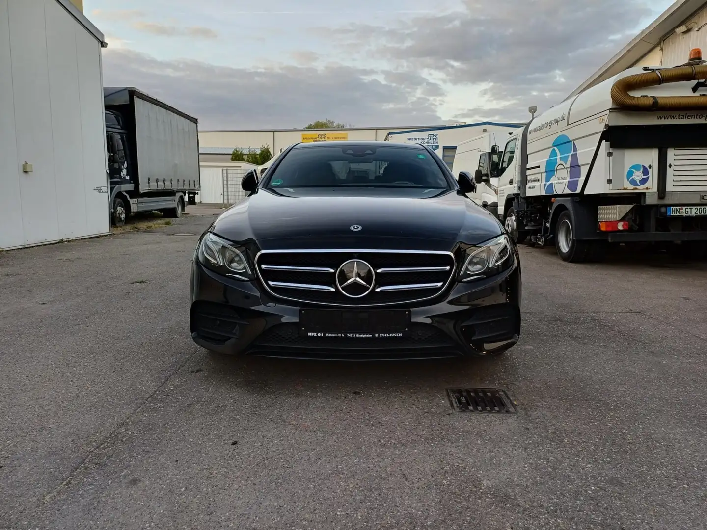 Mercedes-Benz E 350 E 350 e (213.050) Schwarz - 1