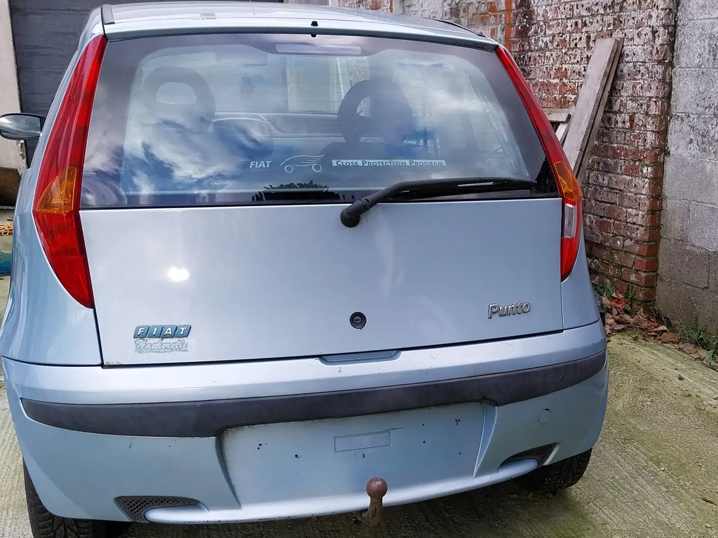 Fiat Punto 1.2i 8v Active Bleu - 2