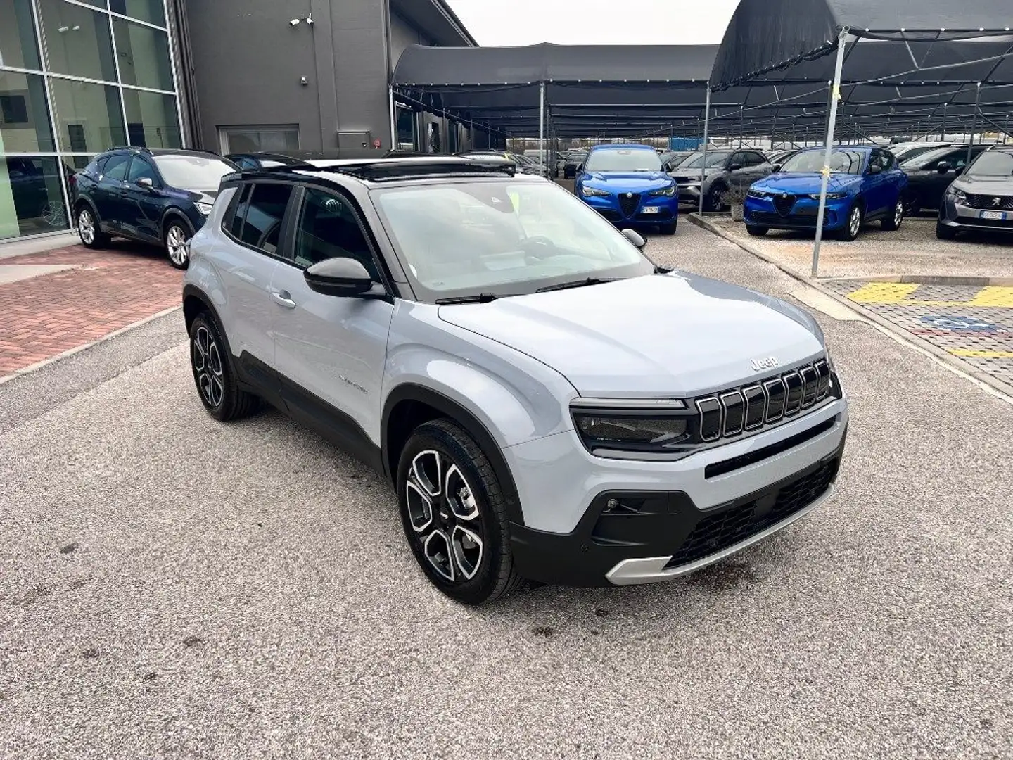 Jeep Avenger 1.2 Turbo 100 CV MHEV Summit / Tetto Apribile Gris - 2